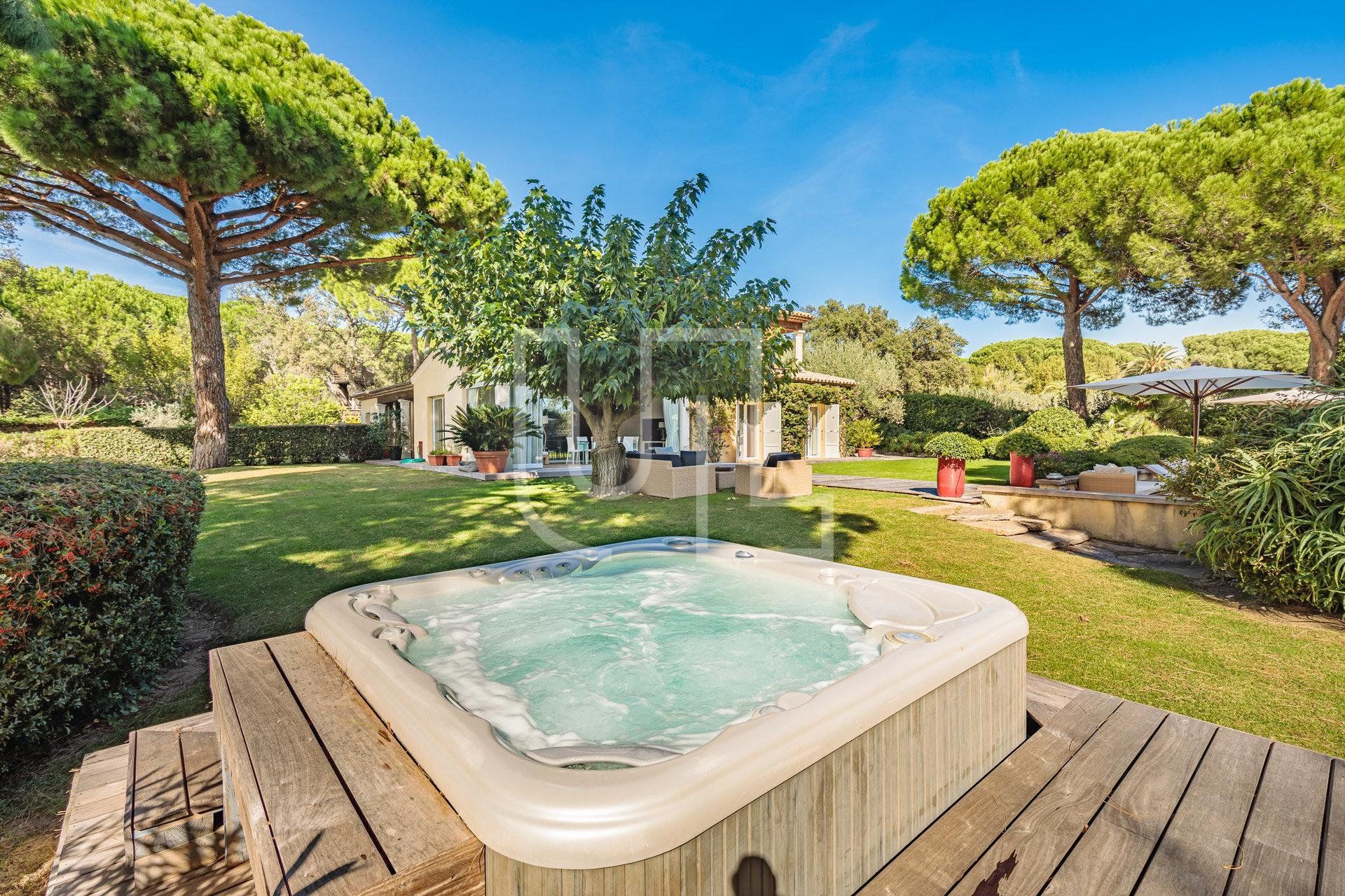 Huis in Ramatuelle, Provence-Alpes-Côte d'Azur 10485748