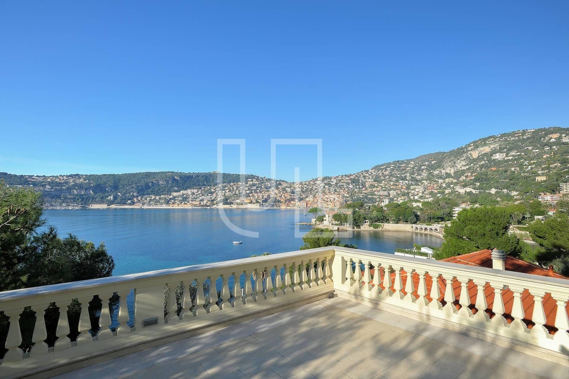 casa en Saint-Jean-Cap-Ferrat, Provenza-Alpes-Costa Azul 10485756