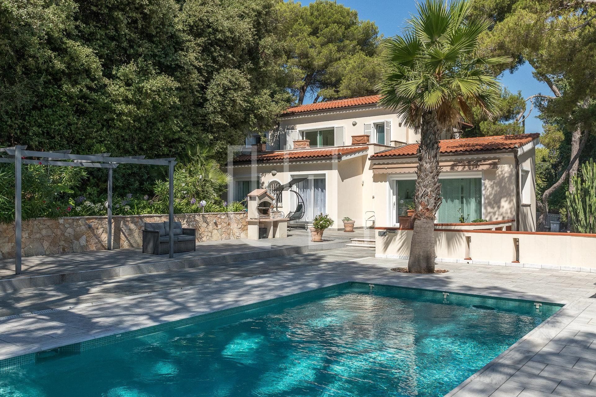 loger dans Saint-Jean-Cap-Ferrat, Provence-Alpes-Côte d'Azur 10485766