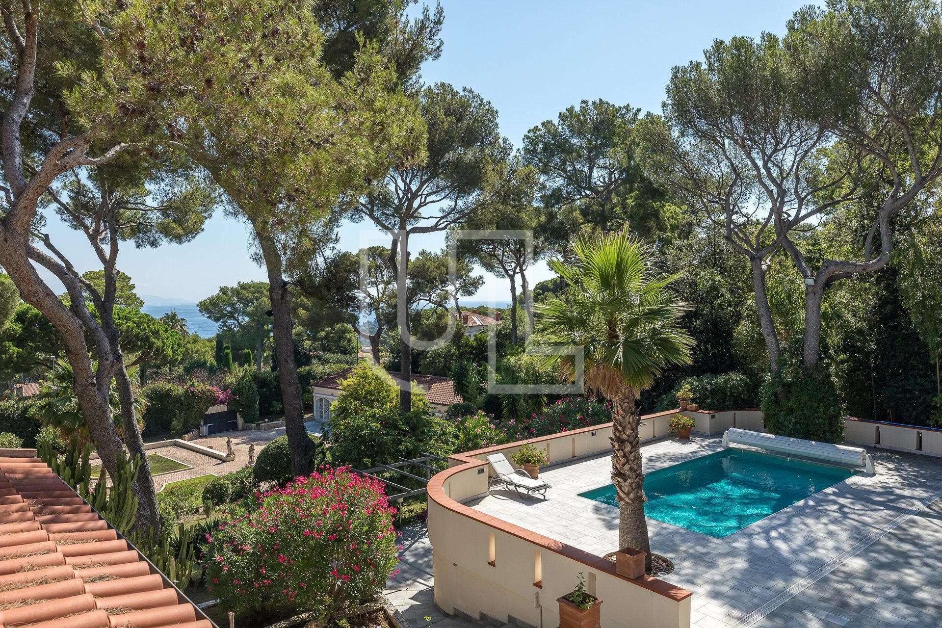 loger dans Saint-Jean-Cap-Ferrat, Provence-Alpes-Côte d'Azur 10485766