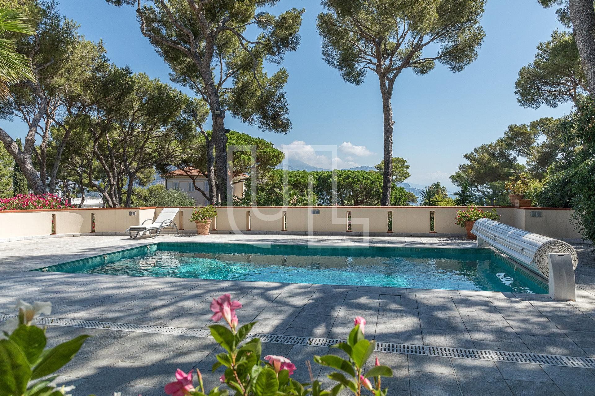 loger dans Saint-Jean-Cap-Ferrat, Provence-Alpes-Côte d'Azur 10485766