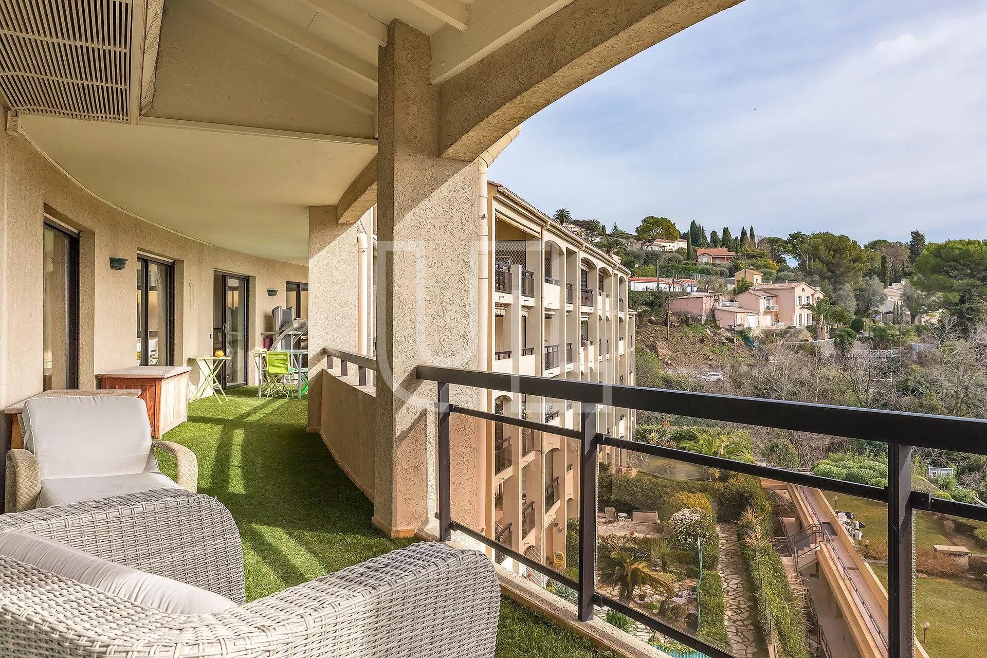 Borettslag i Mougins, Provence-Alpes-Côte d'Azur 10485900