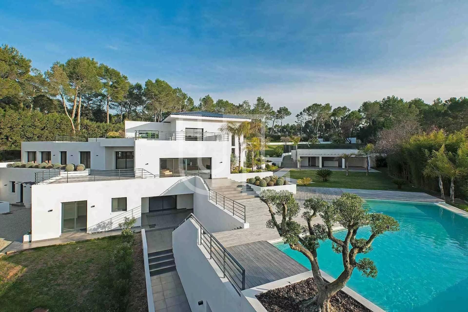 casa no Mouans-Sartoux, Provence-Alpes-Cote d'Azur 10485915