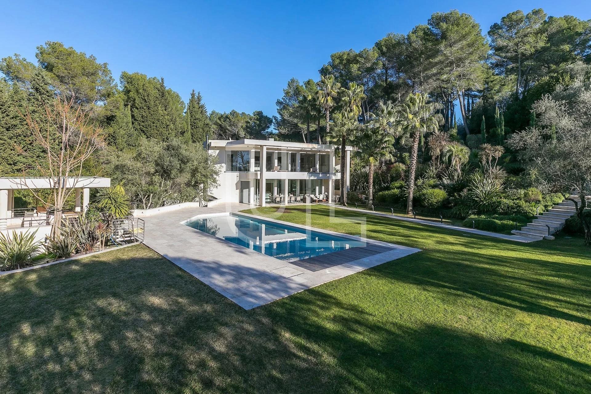 Hus i Mougins, Provence-Alpes-Cote d'Azur 10485920