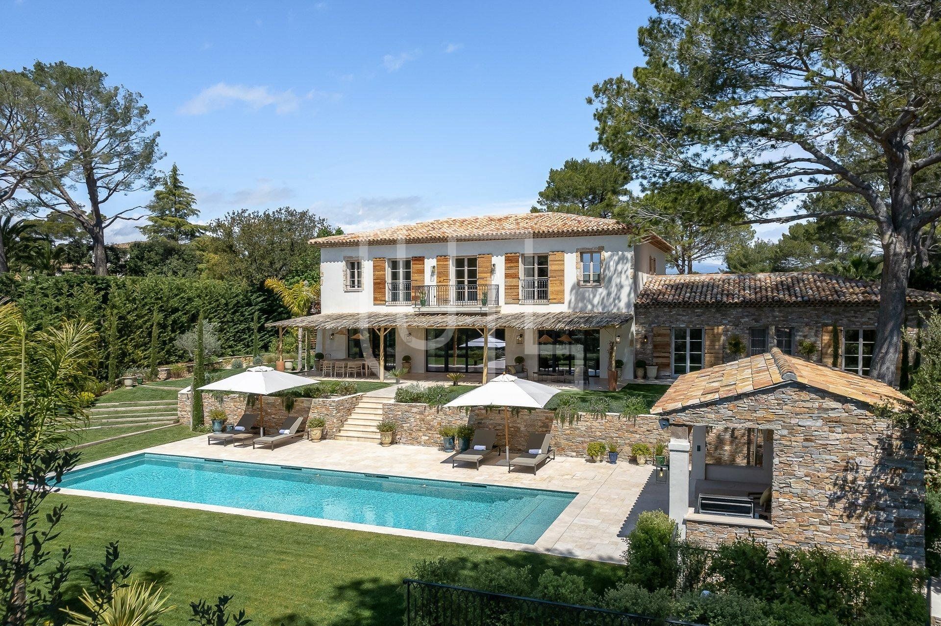 Haus im Mougins, Provence-Alpes-Côte d'Azur 10485936