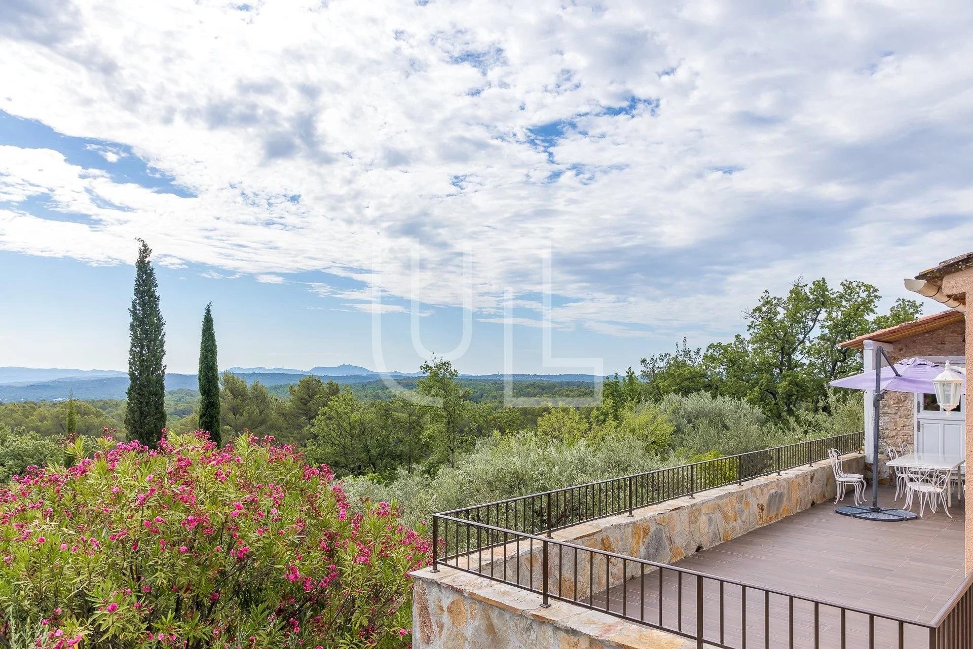 Hus i Seillans, Provence-Alpes-Côte d'Azur 10485982