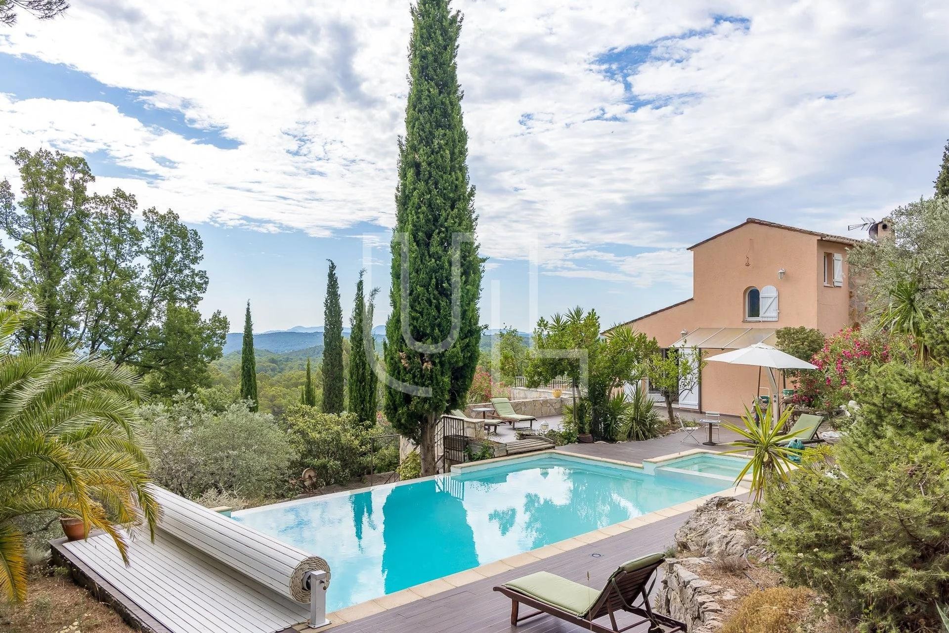 Haus im Seillans, Provence-Alpes-Côte d'Azur 10485982