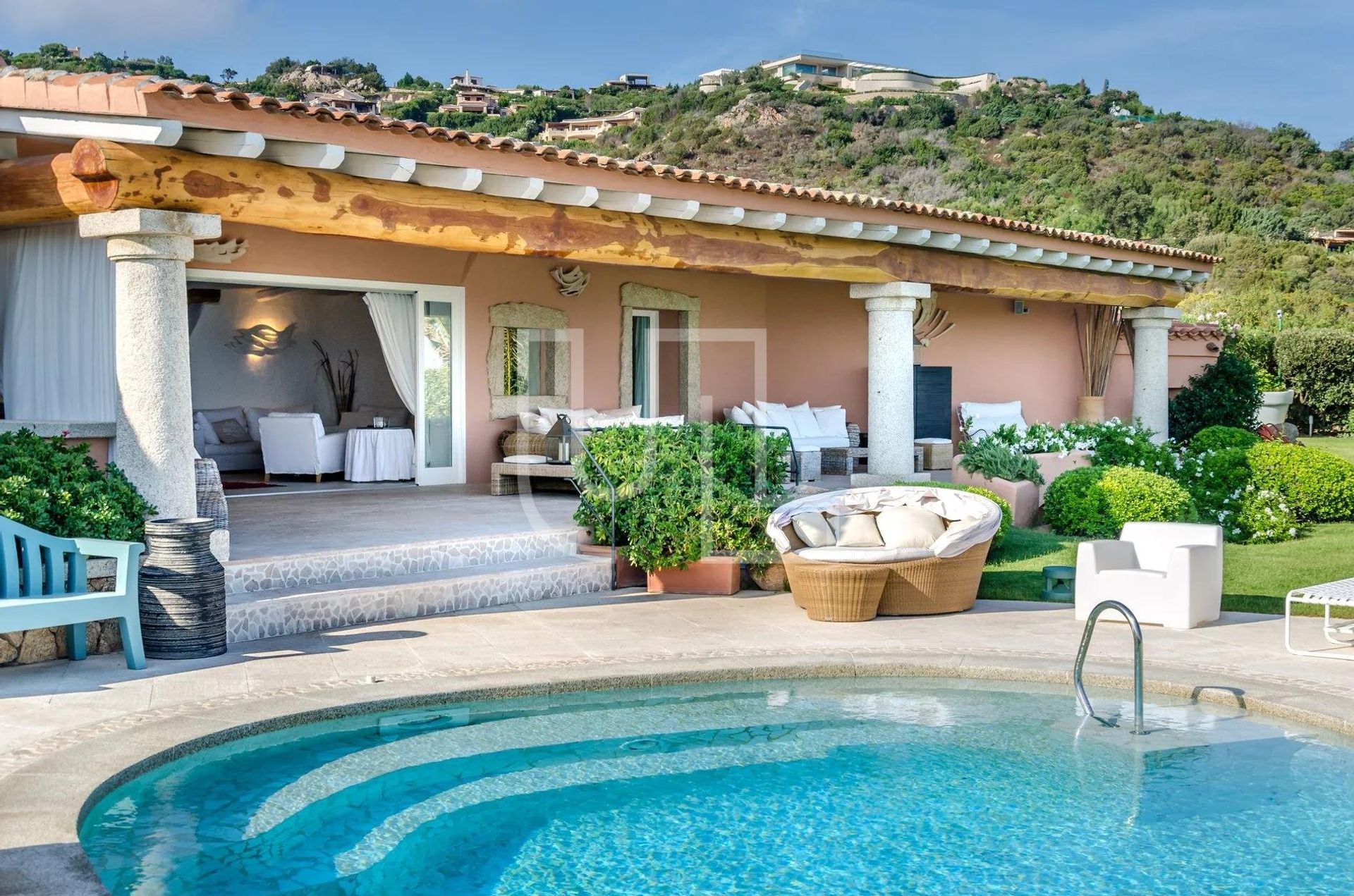 rumah dalam Porto Cervo, Sardegna 10486035