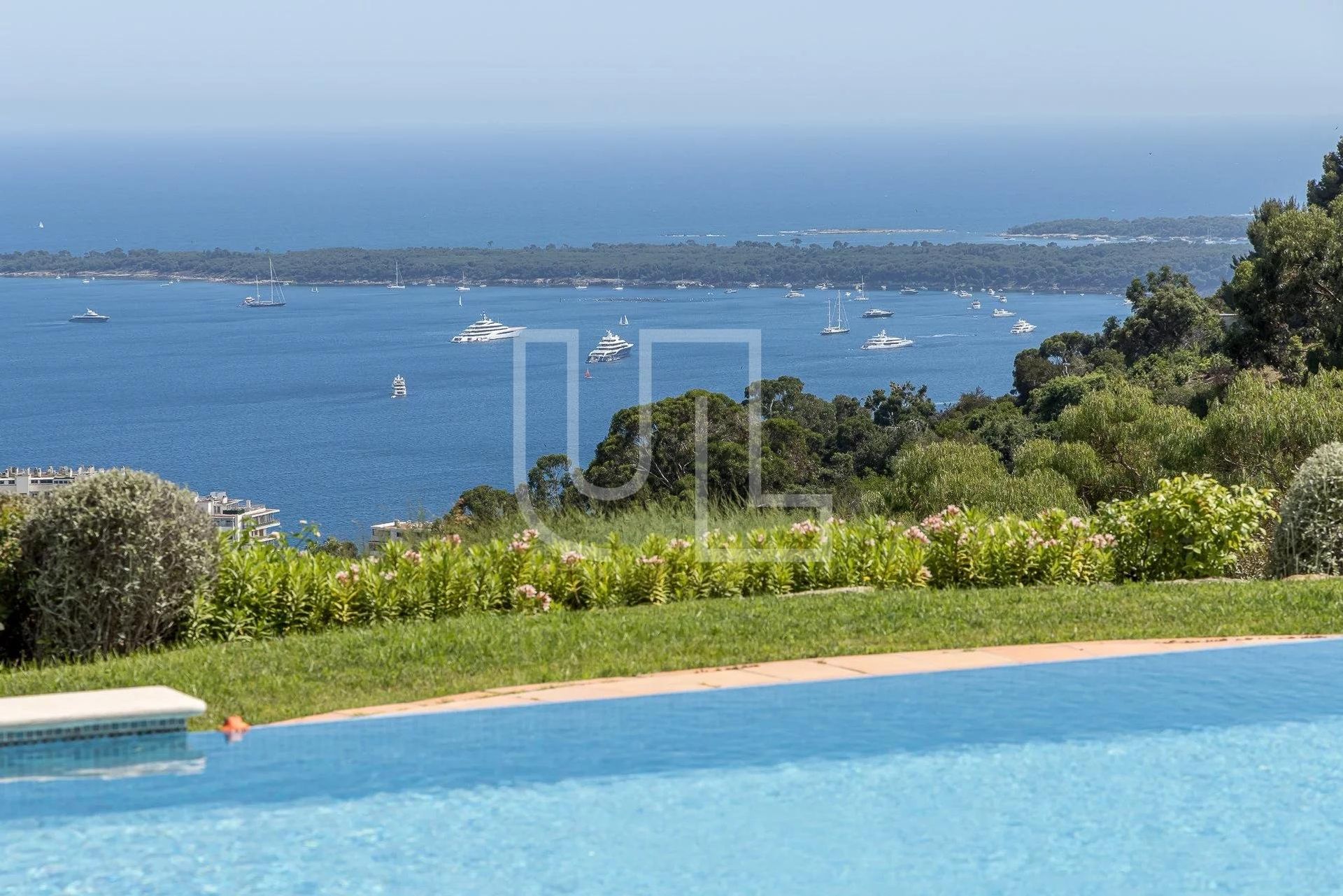 rumah dalam Cannes, Provence-Alpes-Côte d'Azur 10486060