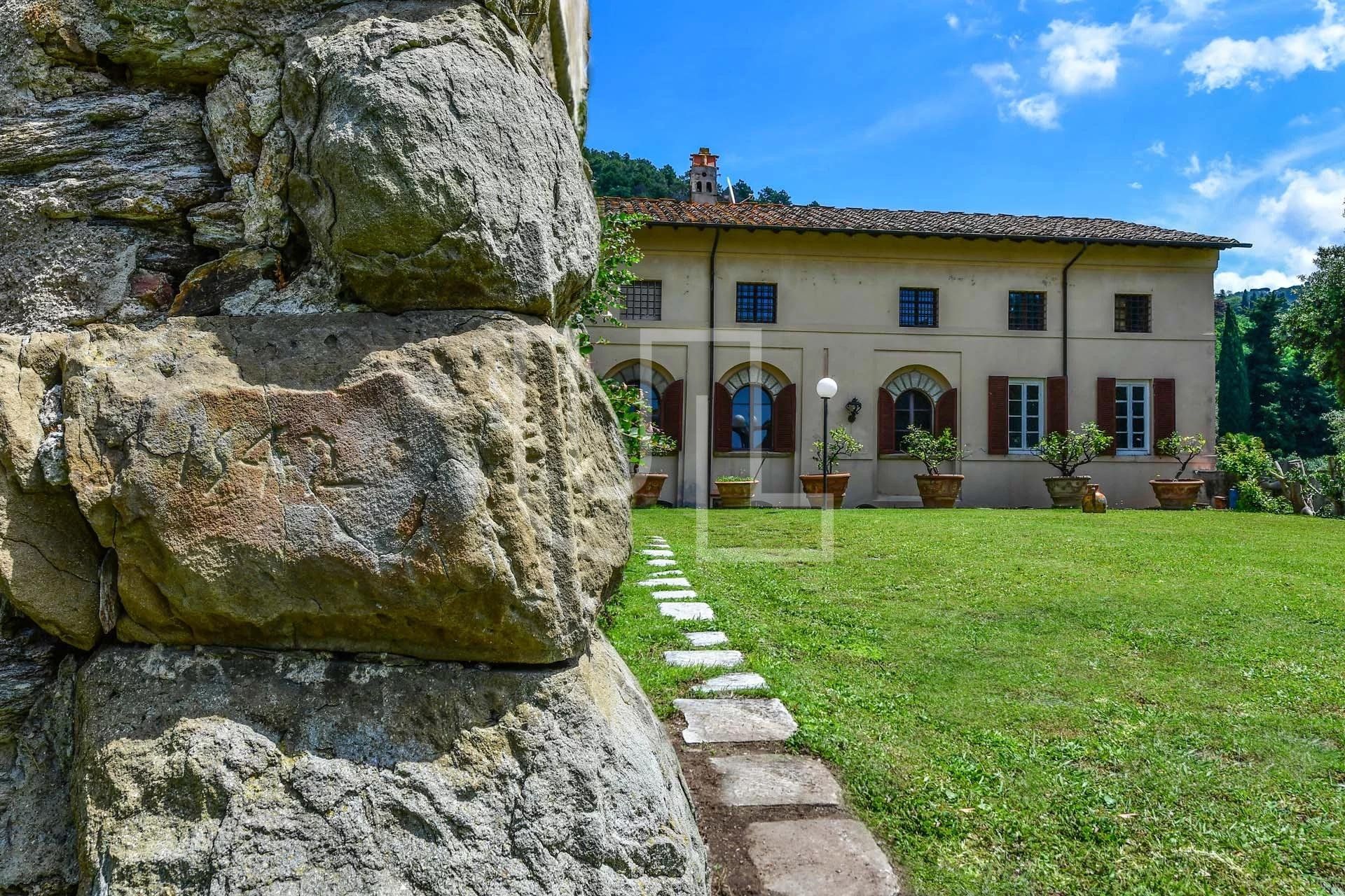 σπίτι σε Camaiore, Tuscany 10486102