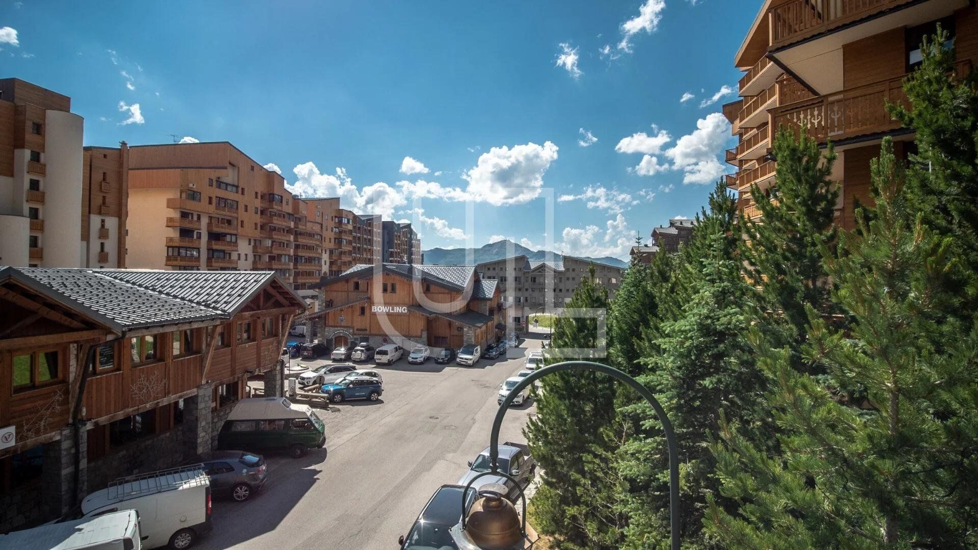 Condominium in Les Belleville, Auvergne-Rhône-Alpes 10486194