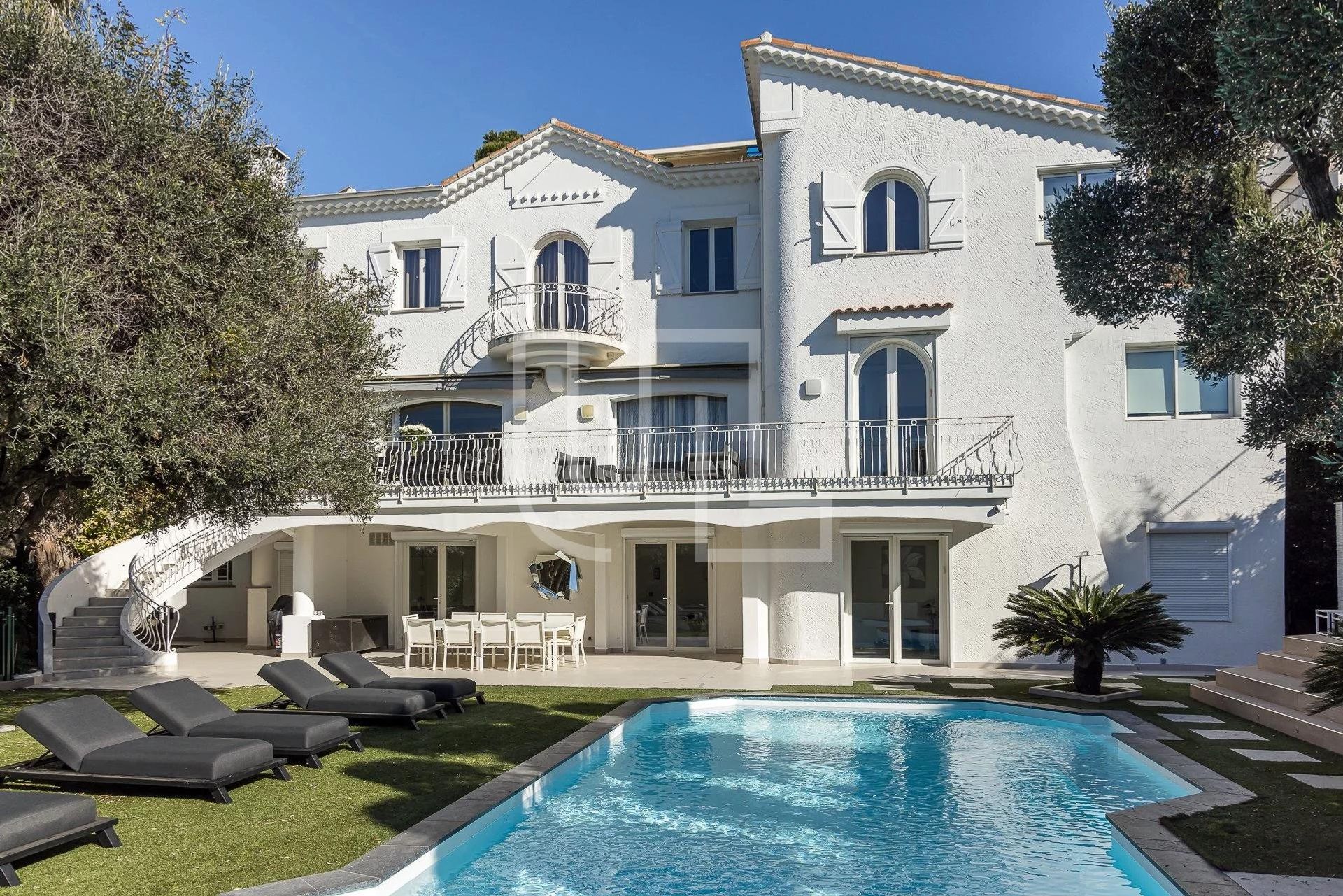 Hus i Cannes, Provence-Alpes-Cote d'Azur 10486272