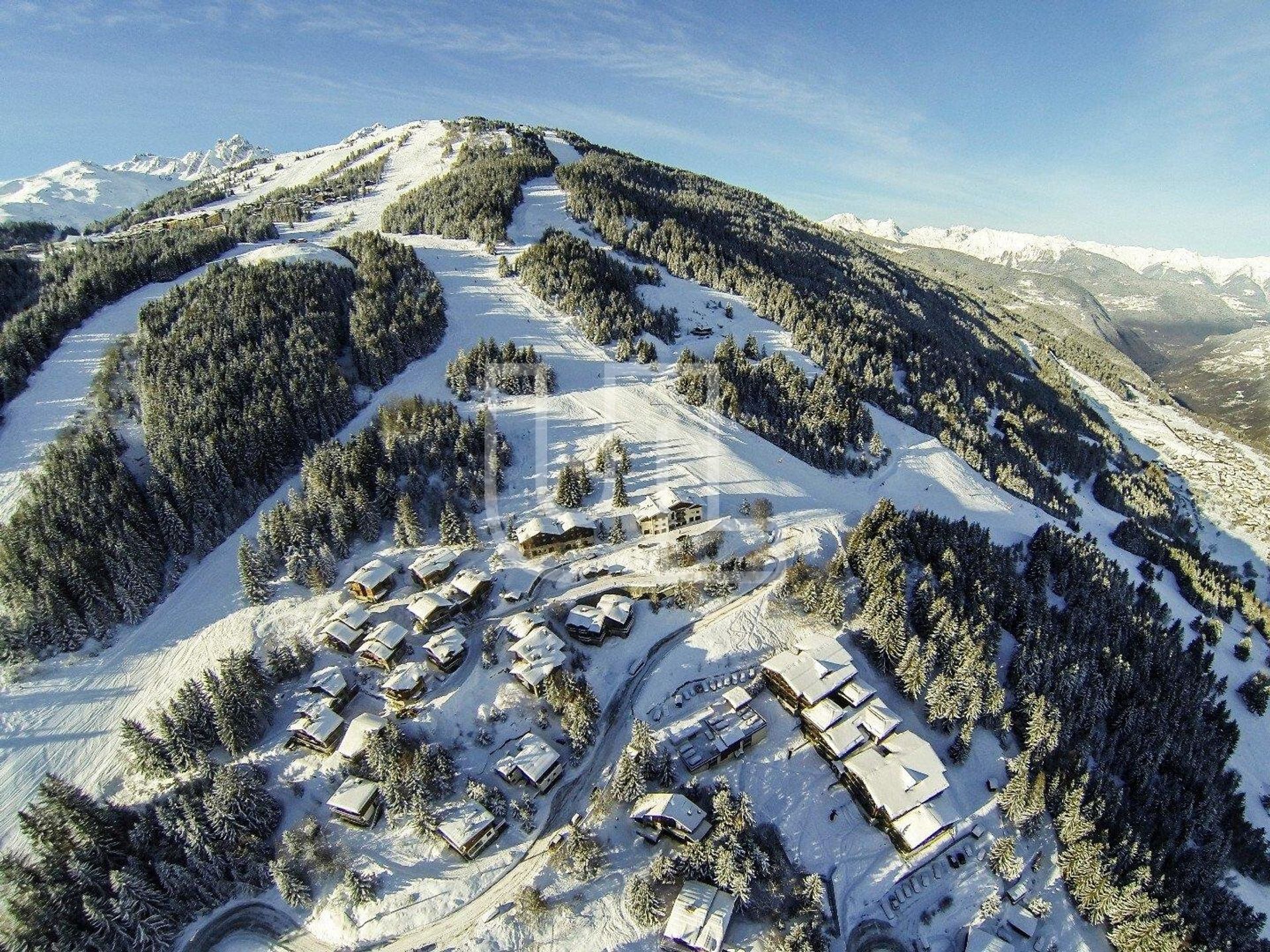 Inny w Courchevel, Auvergne-Rhône-Alpes 10486337