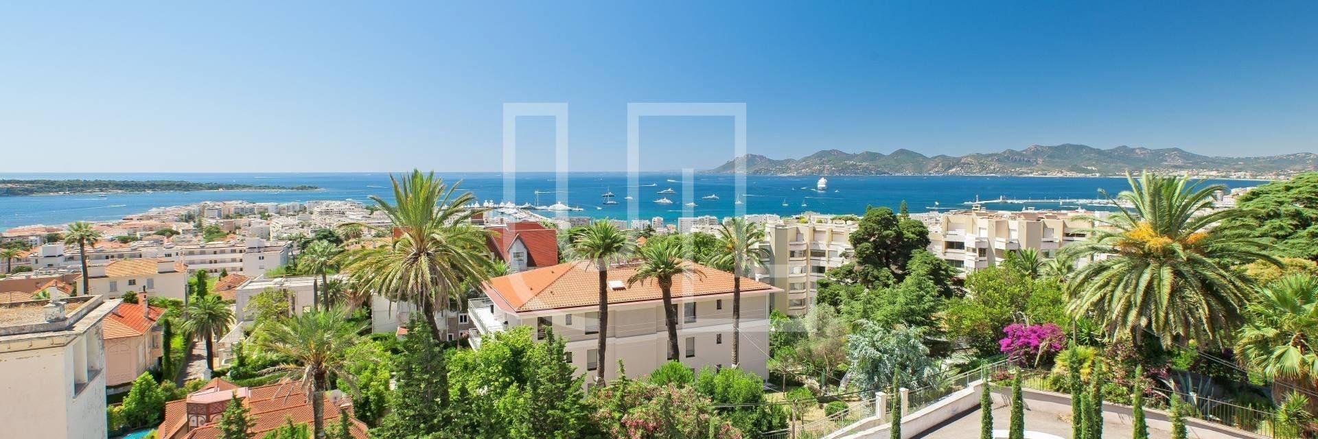 بيت في Cannes, Provence-Alpes-Côte d'Azur 10486341