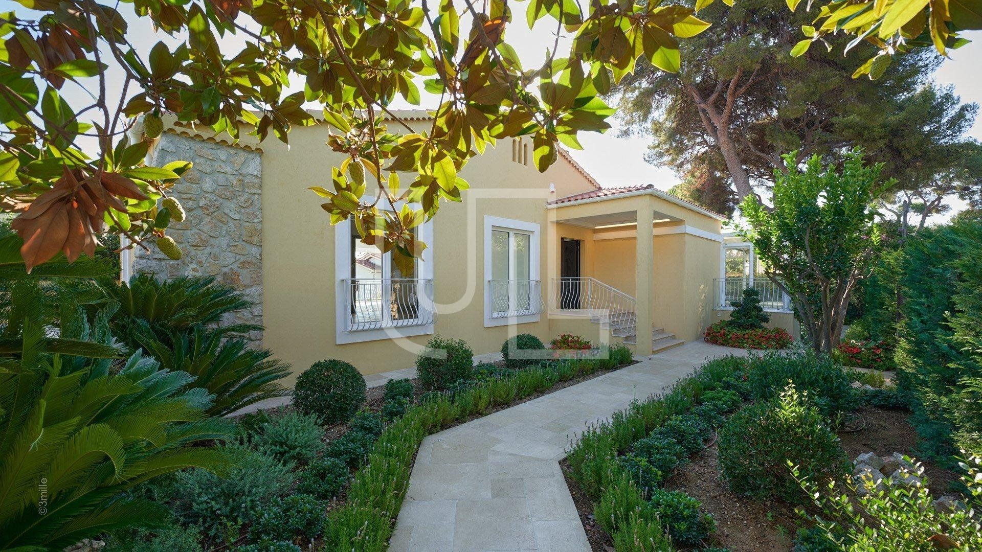 Hus i Roquebrune-Cap-Martin, Provence-Alpes-Côte d'Azur 10486456