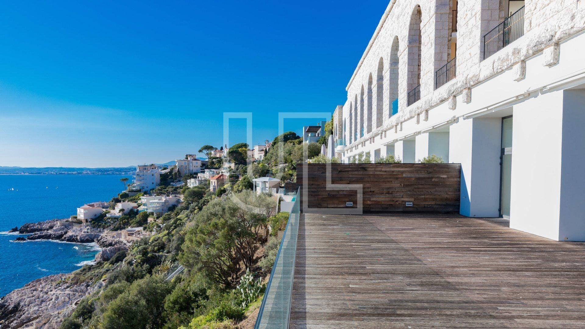 Condominium dans Villefranche-sur-Mer, Provence-Alpes-Cote d'Azur 10486550