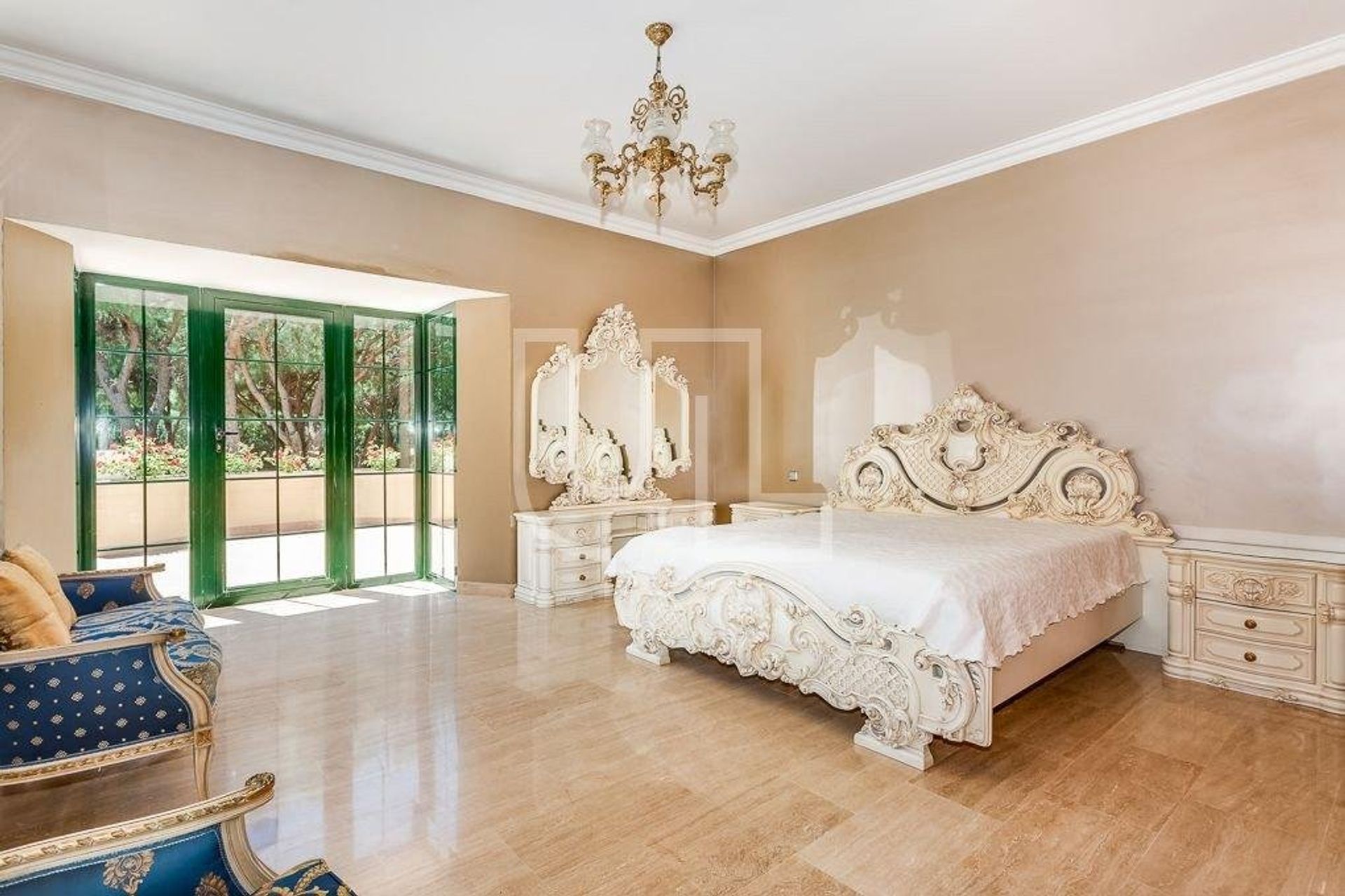 House in Marbella, Andalucía 10486560