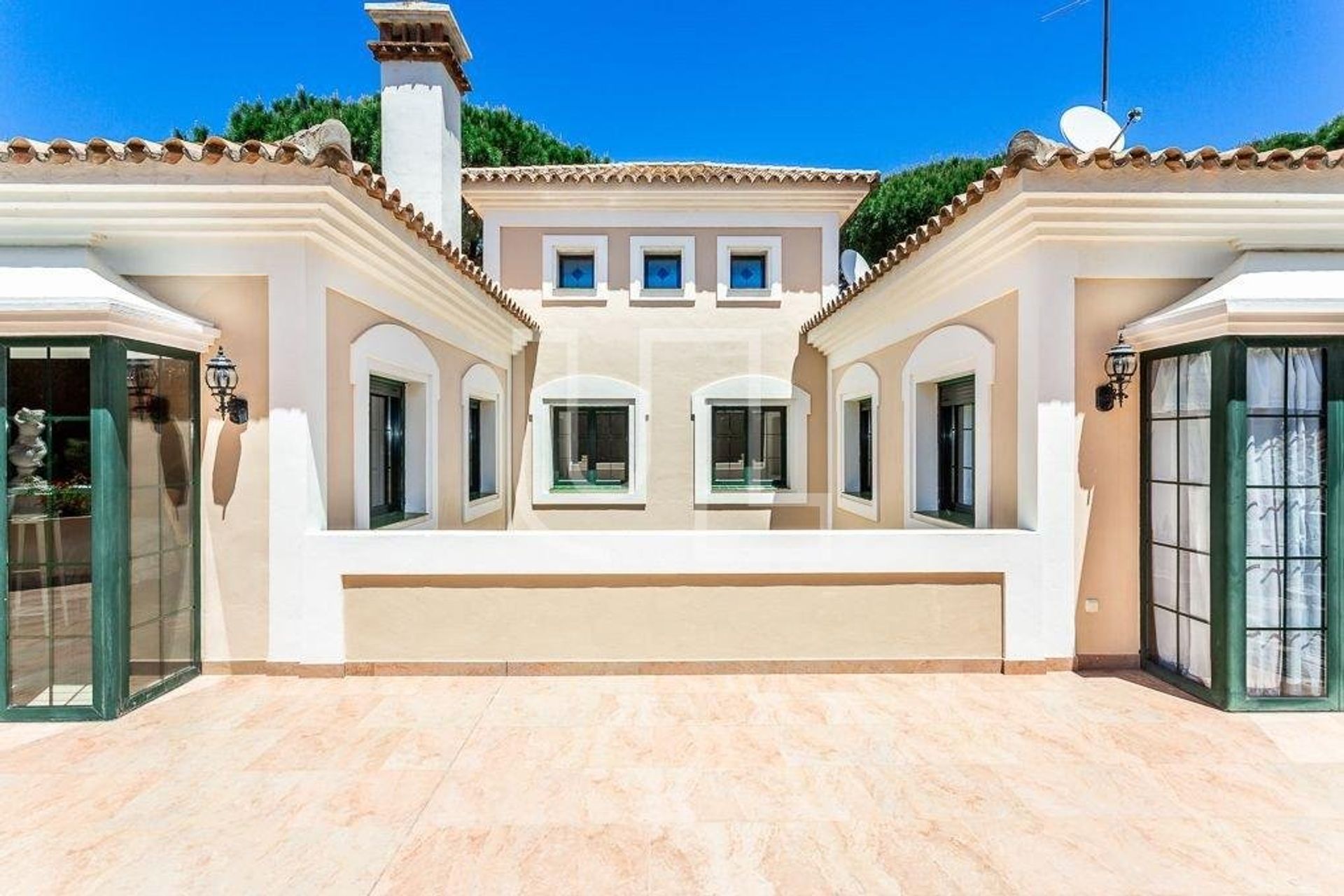 House in Marbella, Andalucía 10486560