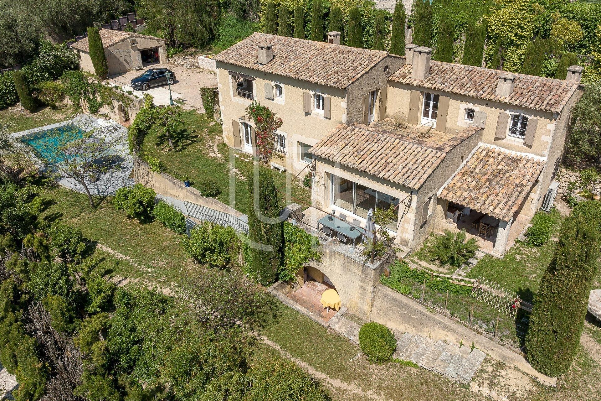 Rumah di Mougin, Provence-Alpes-Cote d'Azur 10486567