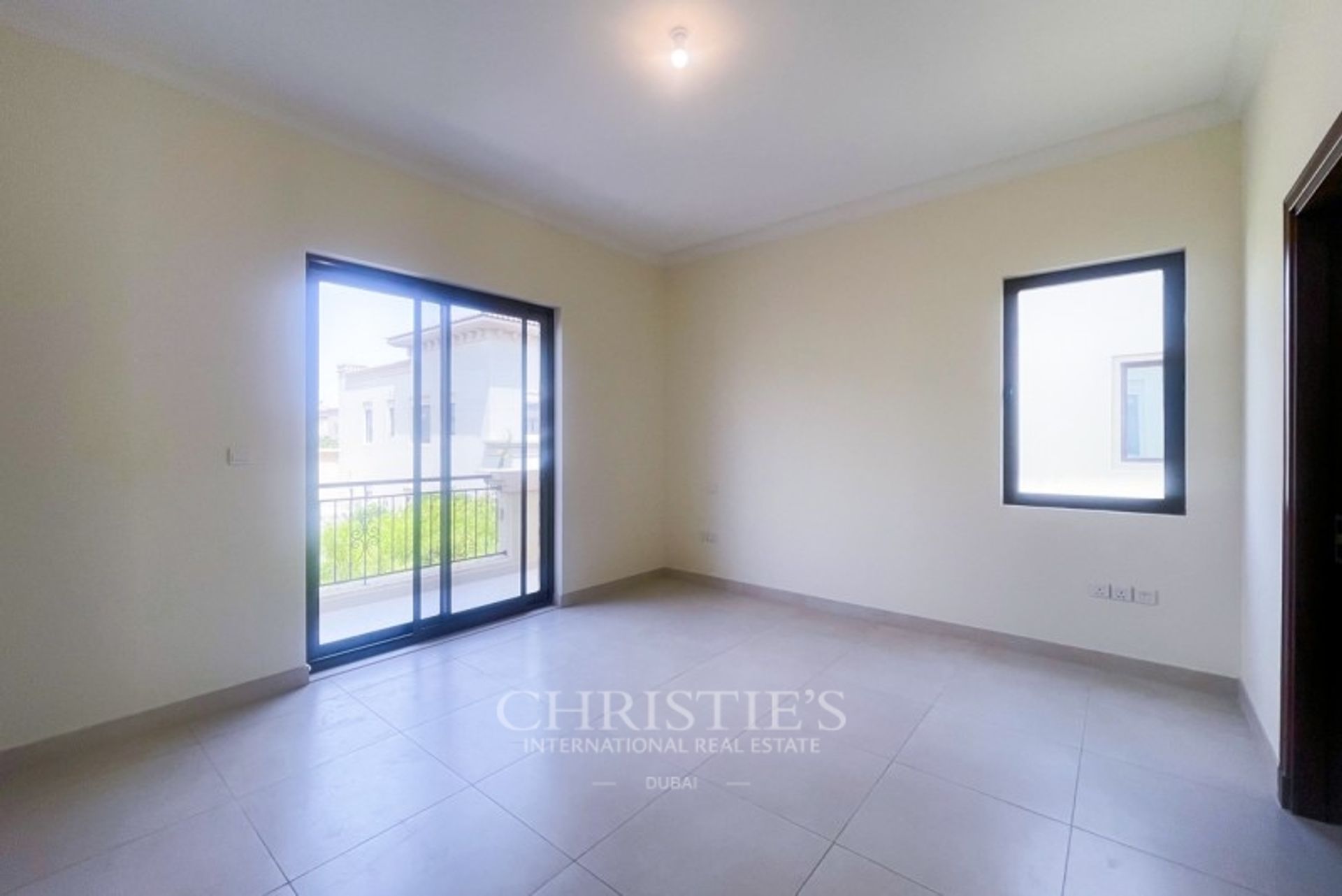 House in `Ud al Bayda', Dubayy 10585698