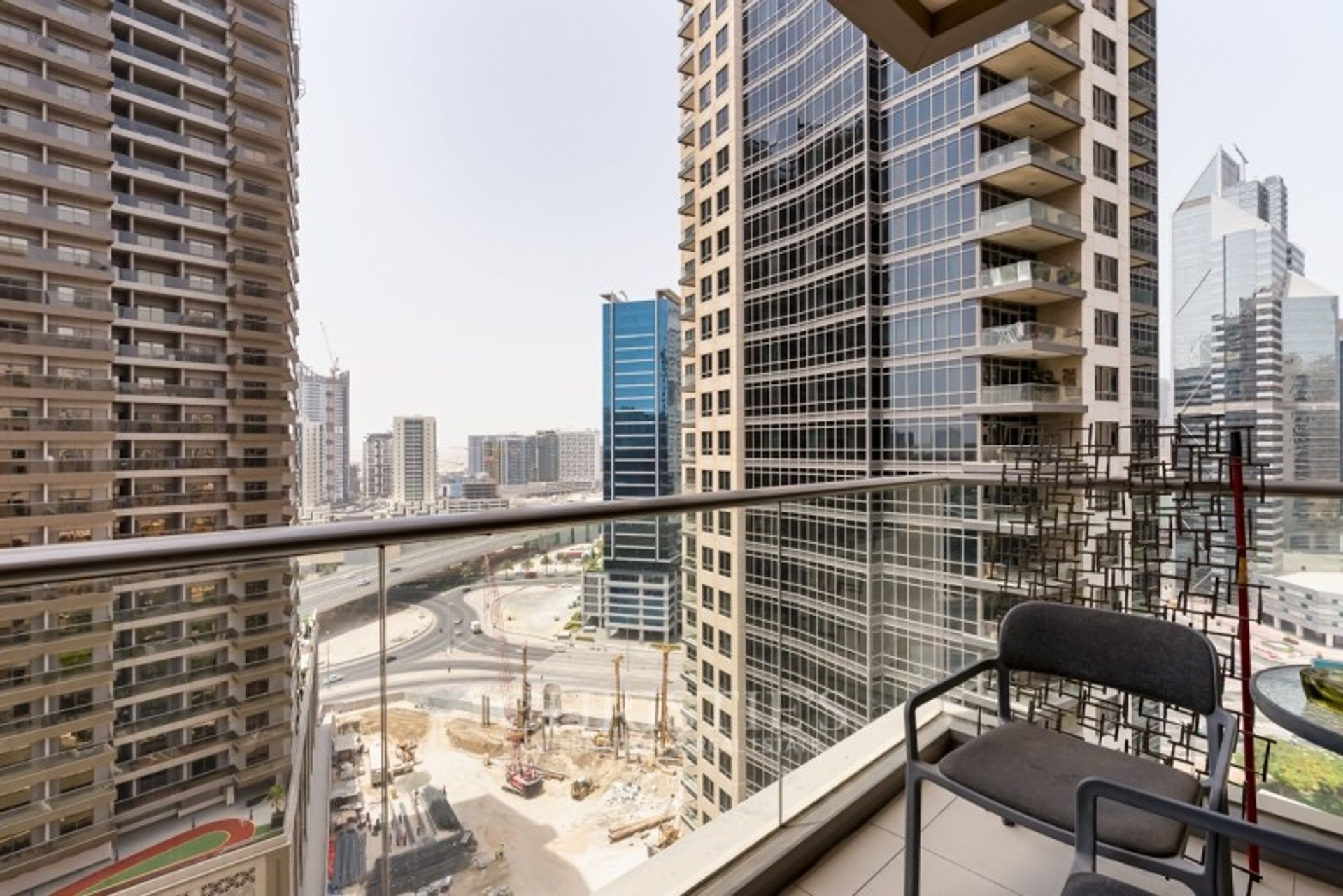 Condominium in Dubai, Dubai 10694400