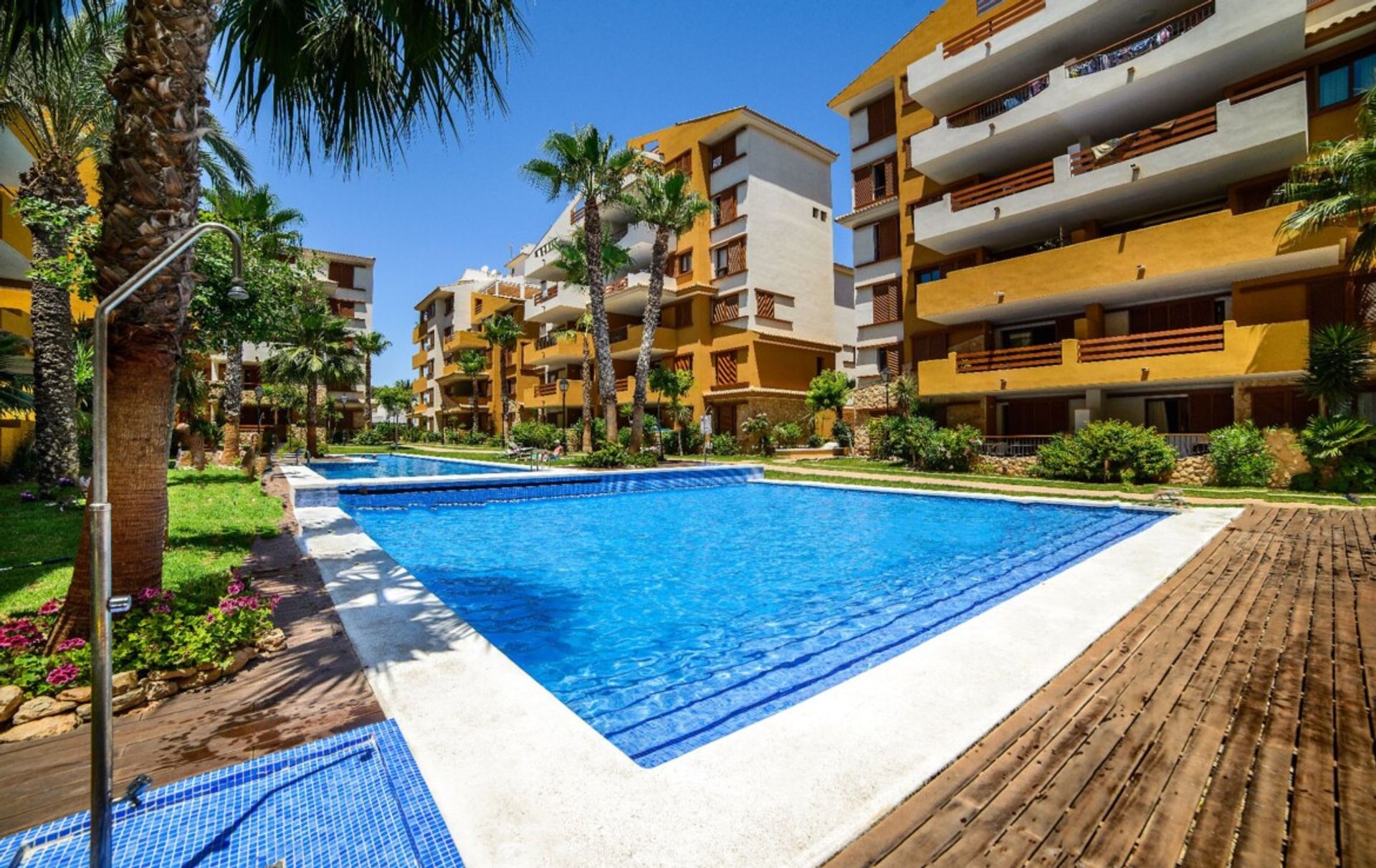 Condominium dans Punta Prima, Comunidad Valenciana 10695090