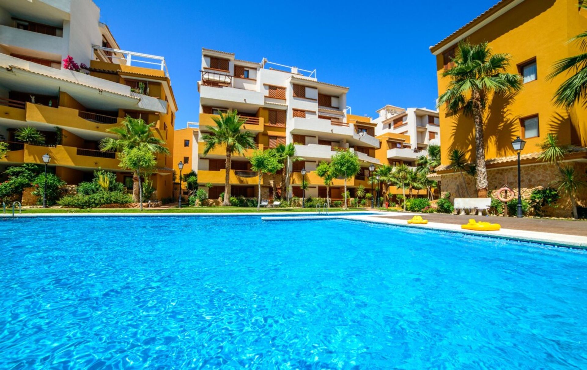 Condominium dans Punta Prima, Comunidad Valenciana 10695090