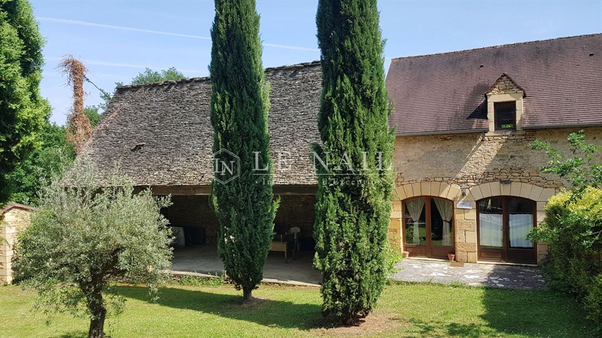 rumah dalam Marcillac-Saint-Quentin, Nouvelle-Aquitaine 10695458