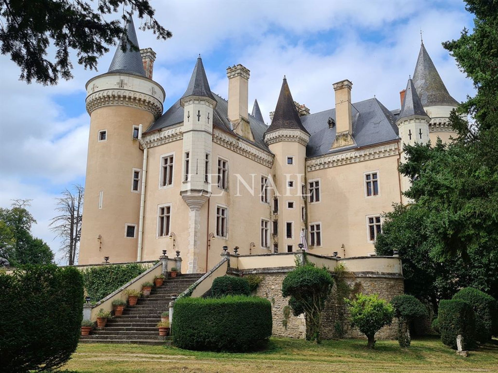 Rumah di Chateauroux, Pusat-Val de Loire 10695933