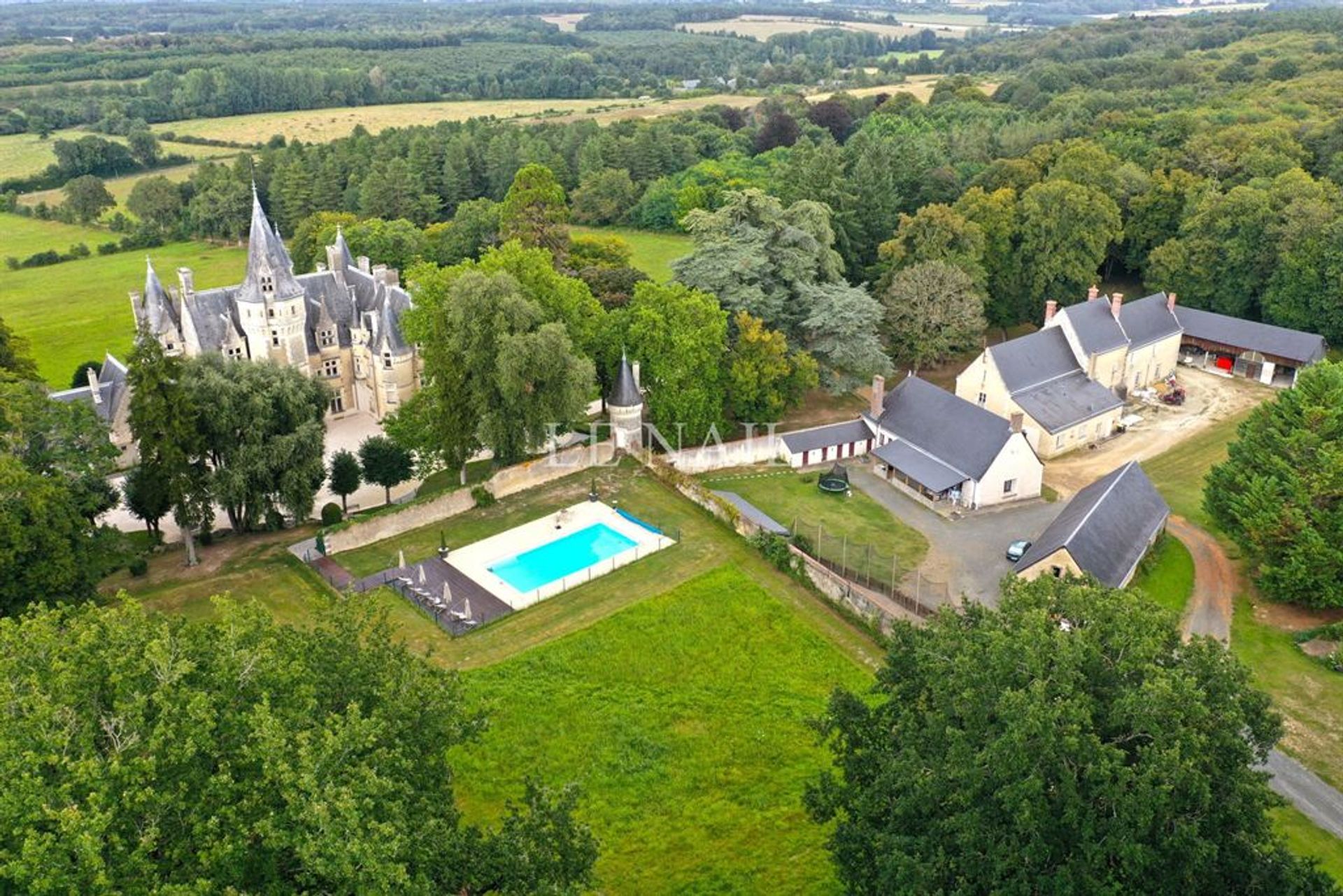 Hus i Vaas, Pays de la Loire 10695955