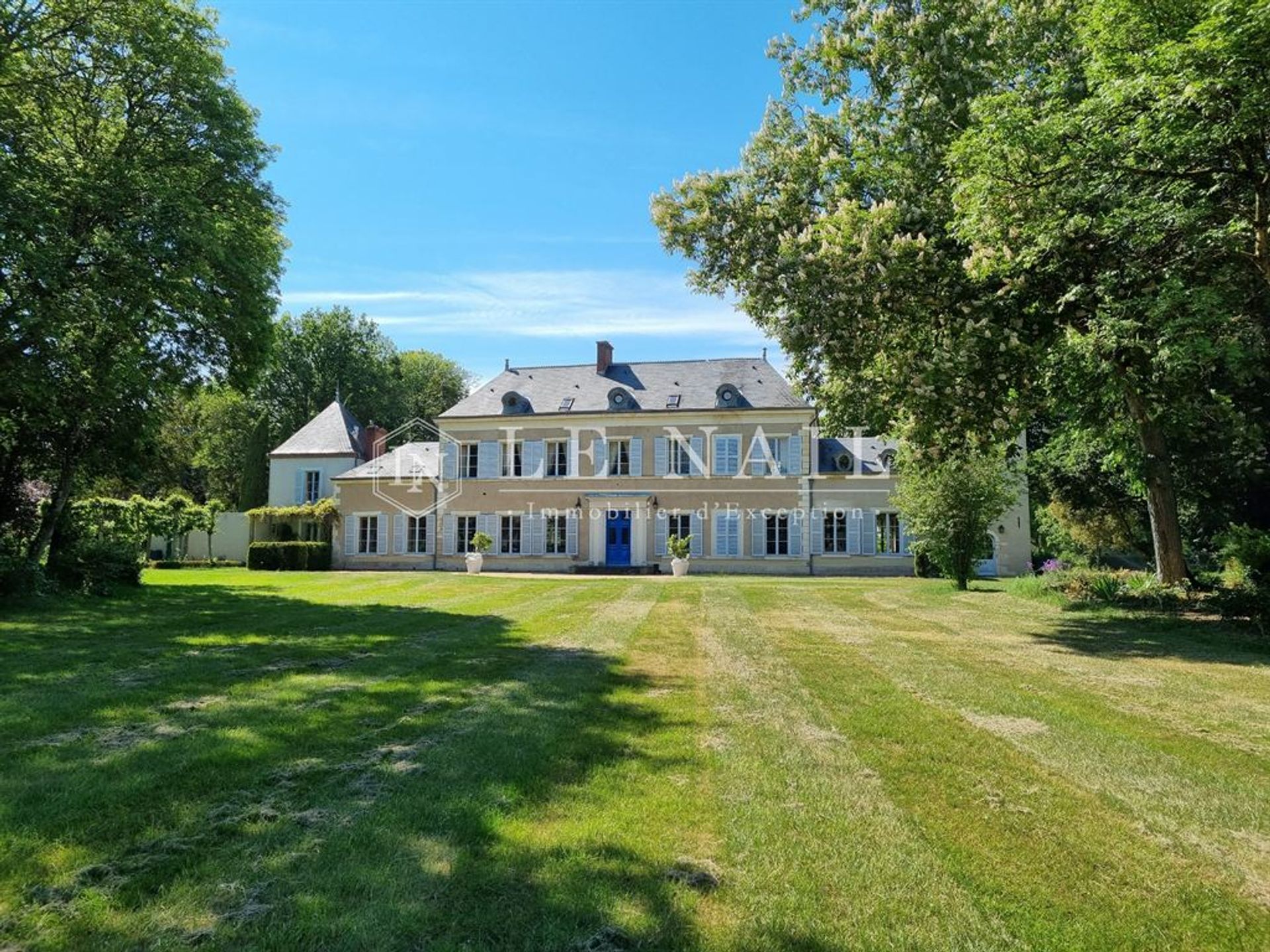 casa en Vierzon, Centre-Val de Loire 10695957