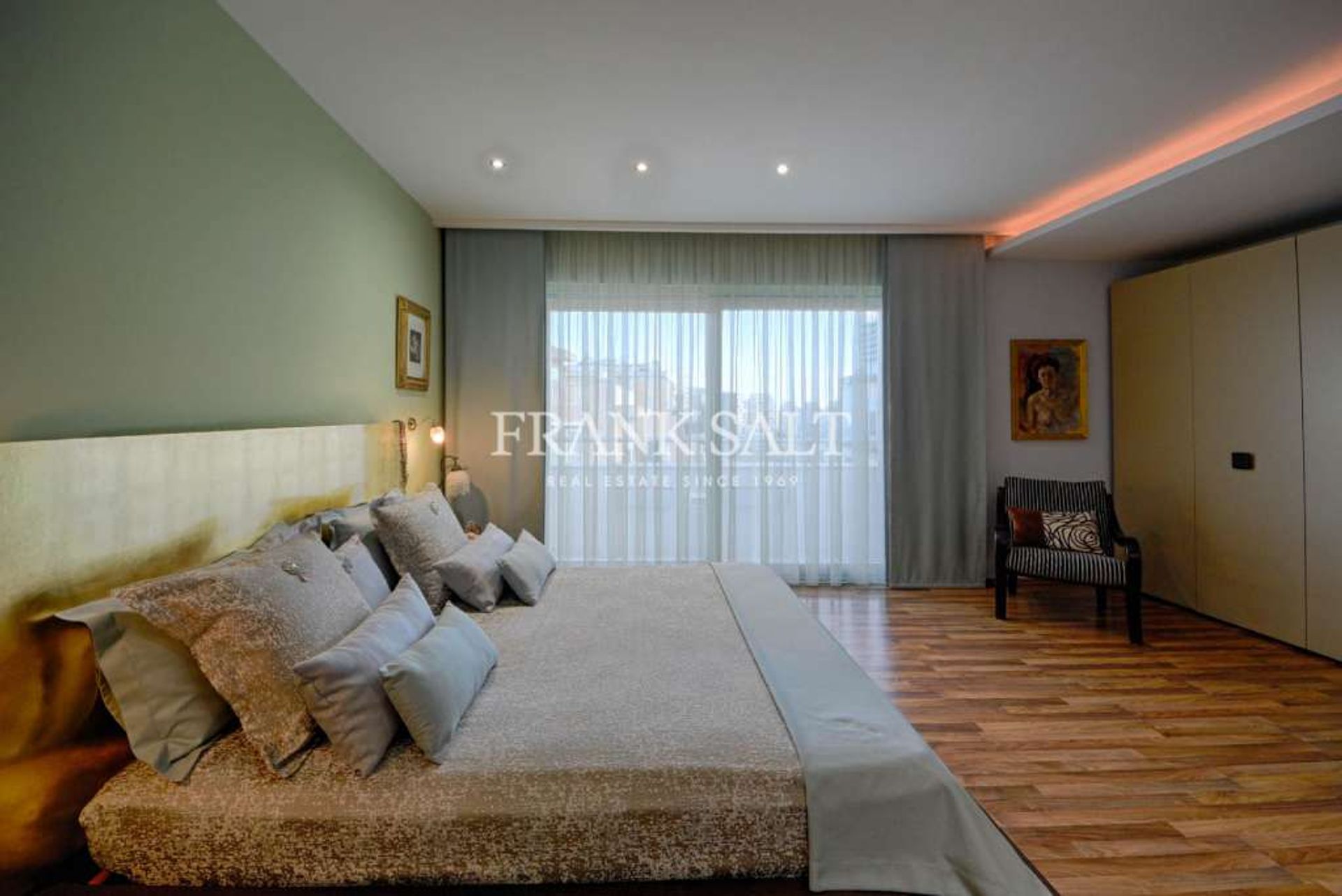 Condominium in Sliema,  10696440