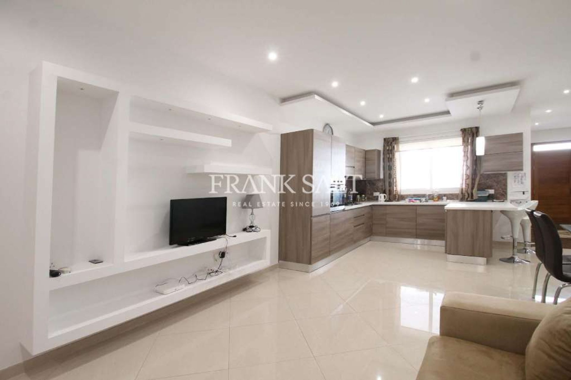 Condominium in Rabat,  10696529