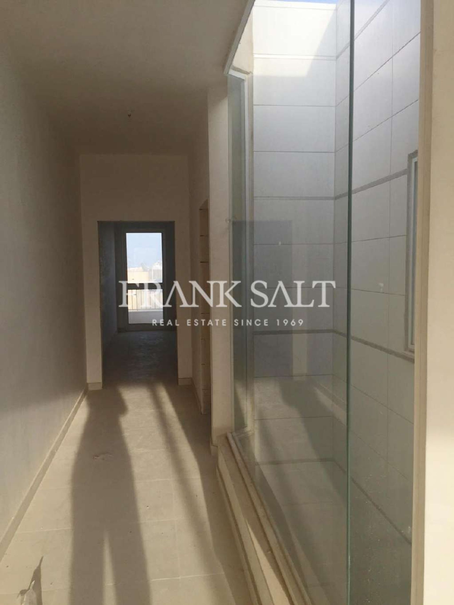 Condominium in Swieqi, Swieqi 10696530