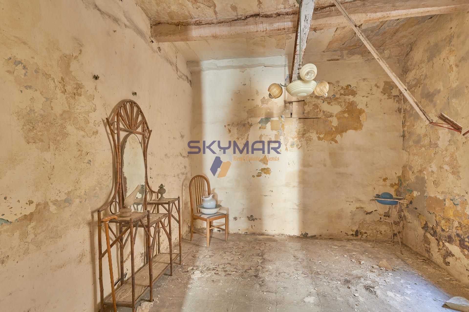 rumah dalam Qormi, Qormi 10696723