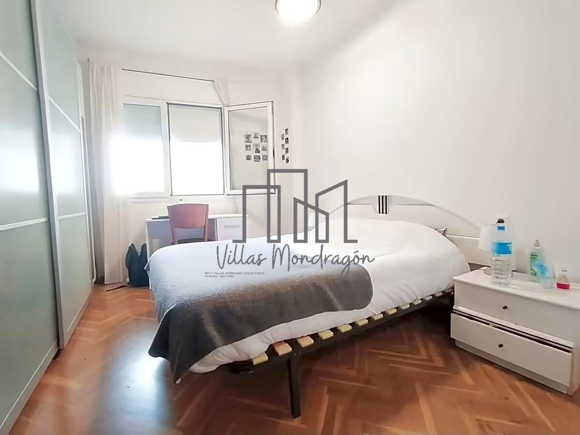 Condominium dans Barcelone, Catalogne 10696748