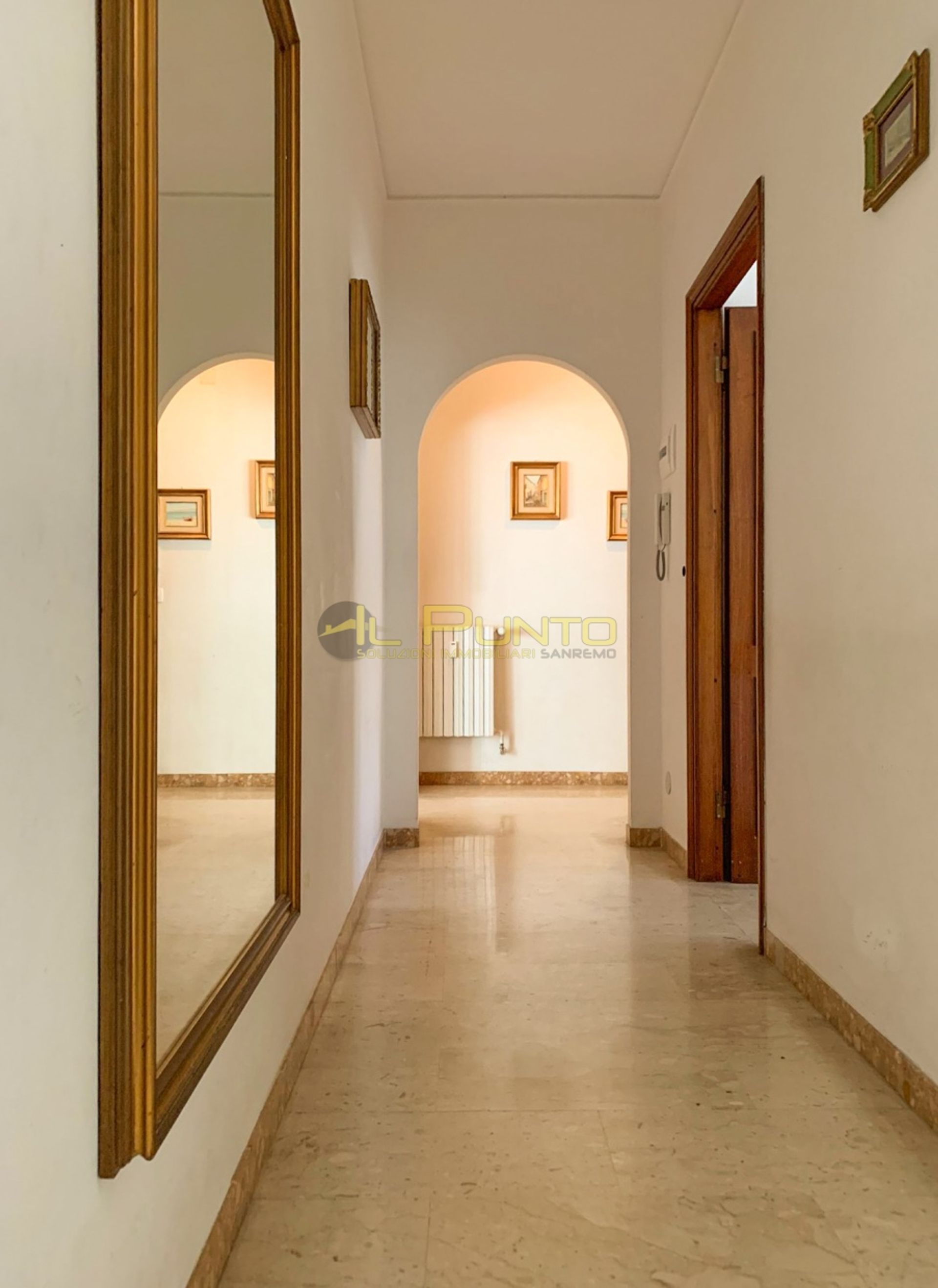 Condominium in , Liguria 10697038