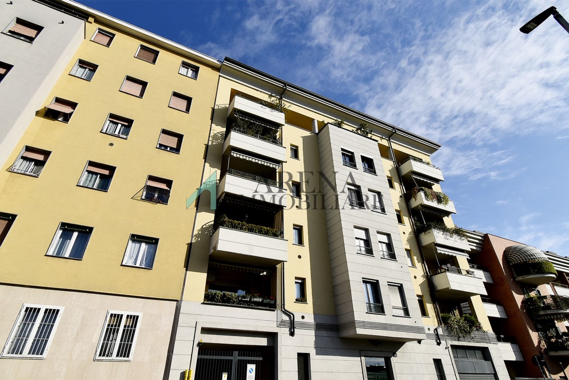 Condominium dans , Lombardy 10697095