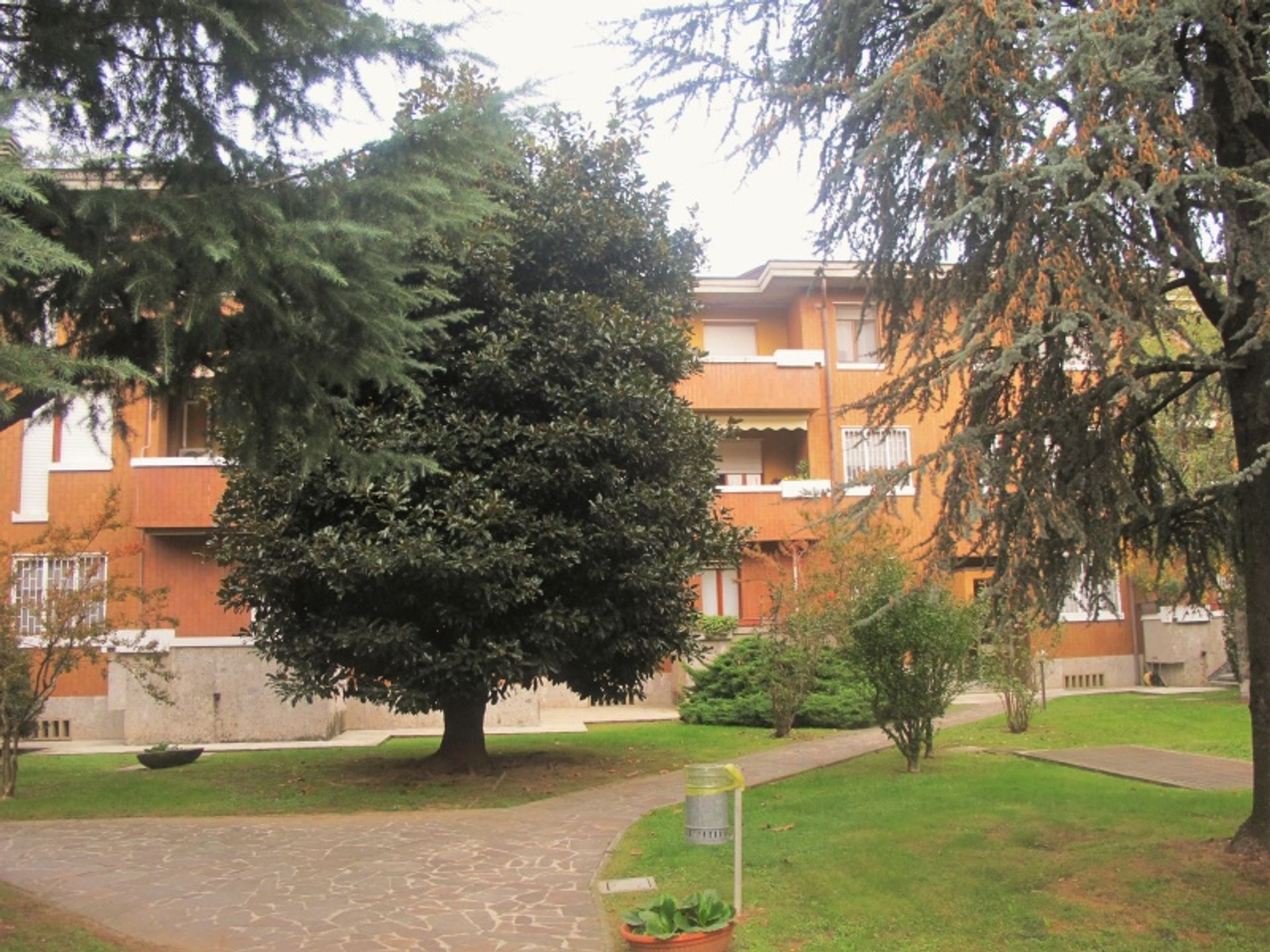 Condominio en Gorgonzola, Lombardía 10697239