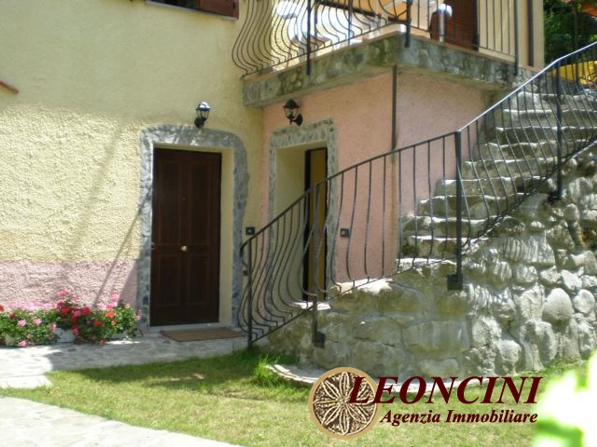 Kondominium dalam Bagnone, Tuscany 10697340