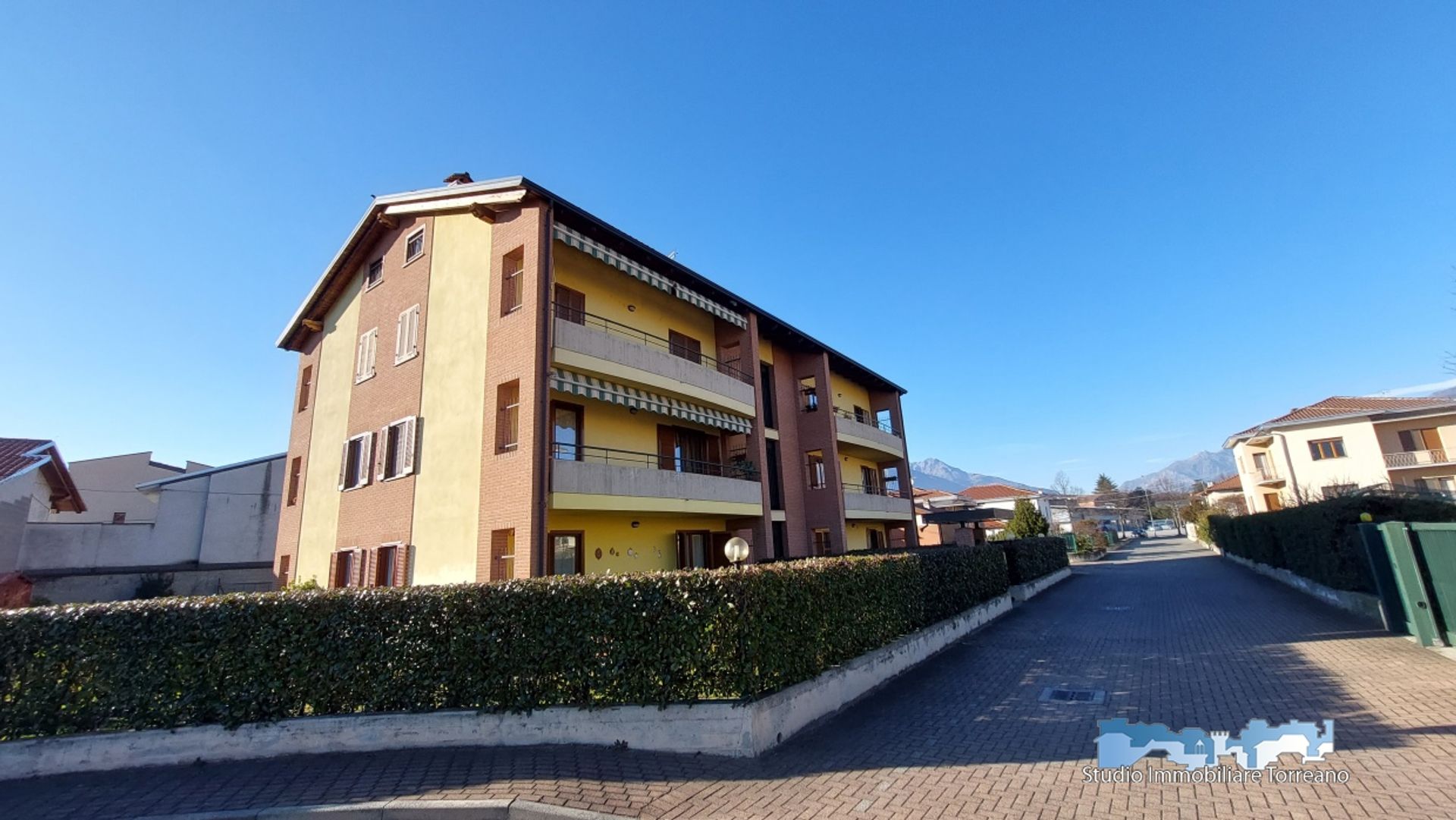 Osakehuoneisto sisään Ivrea, Piemonte 10697546