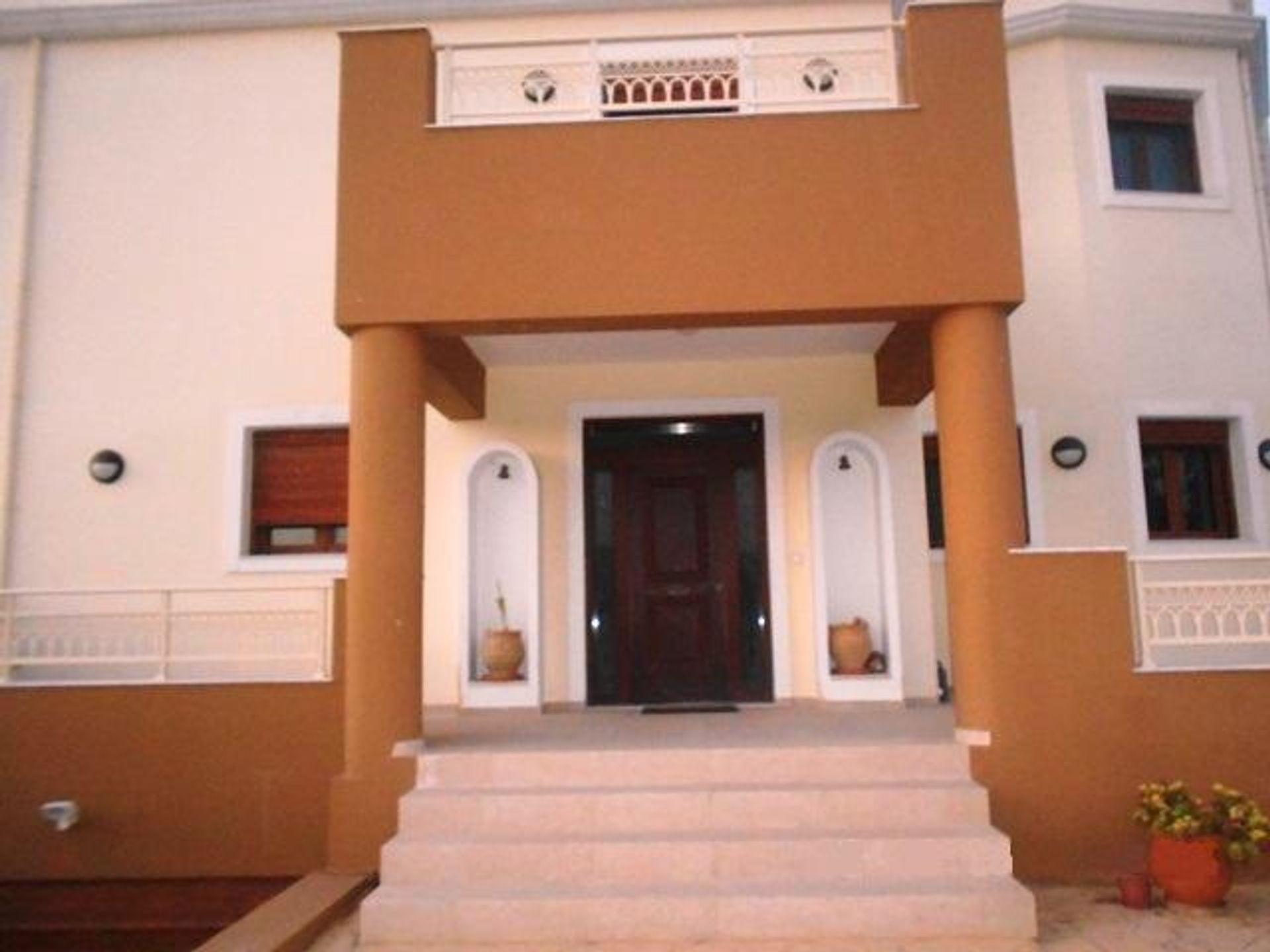 rumah dalam Stavromenos,  10697681