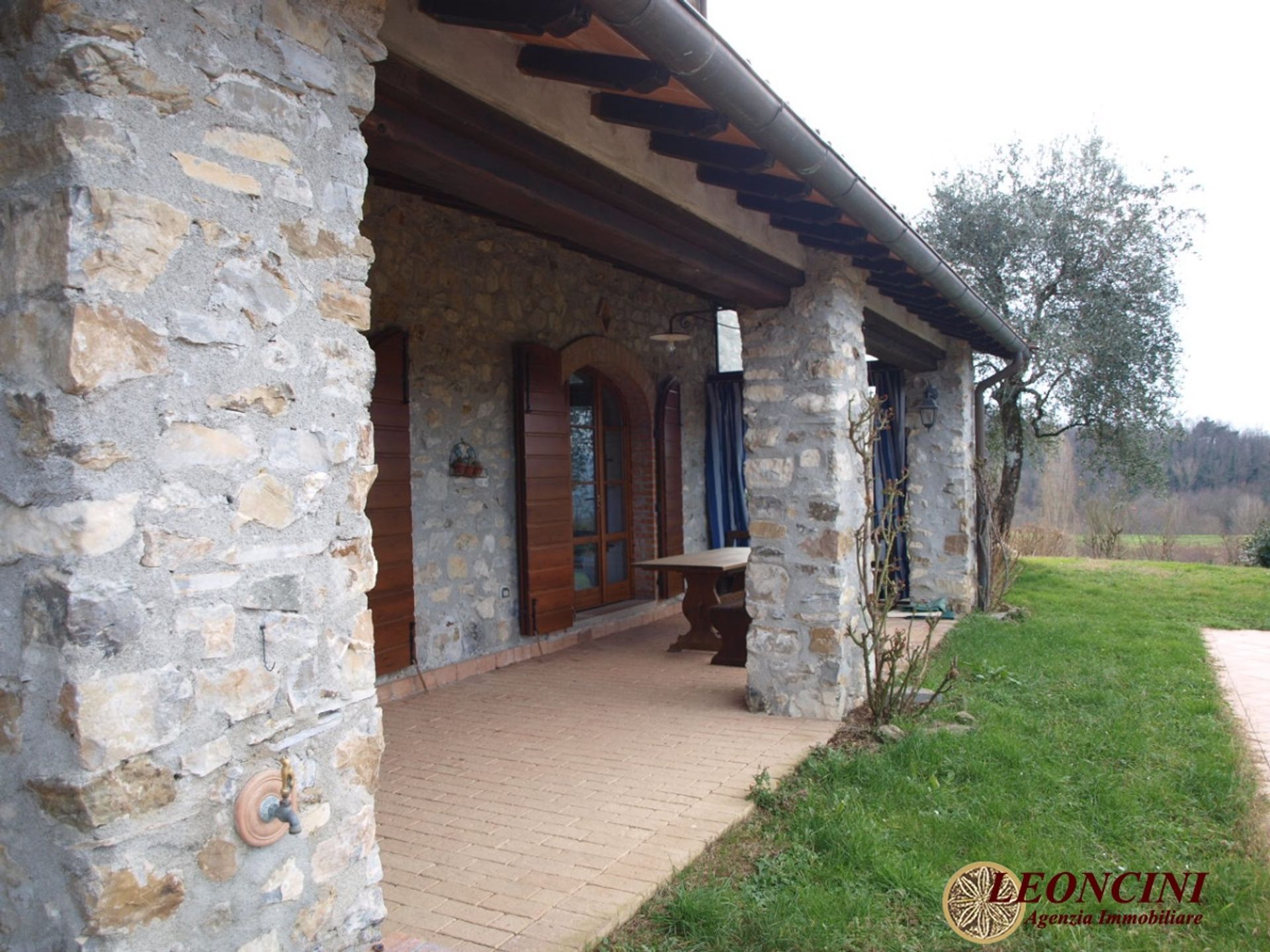 rumah dalam Bagnone, Tuscany 10698140