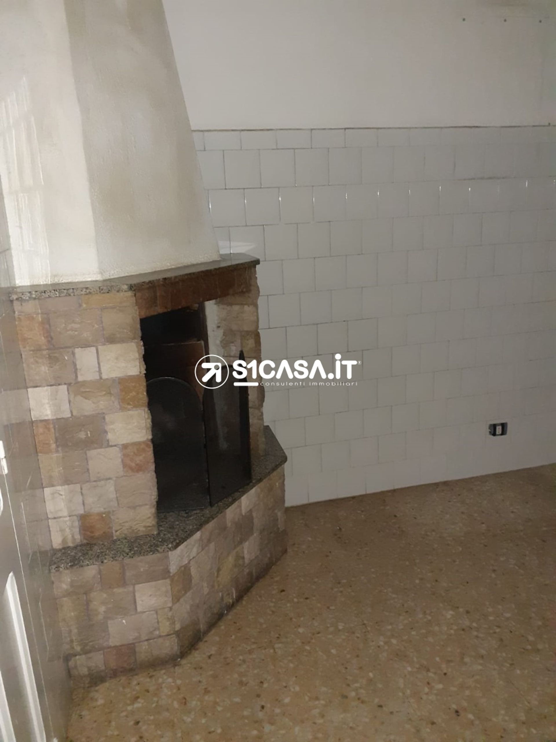 Condominio en galatona, Apulia 10698142