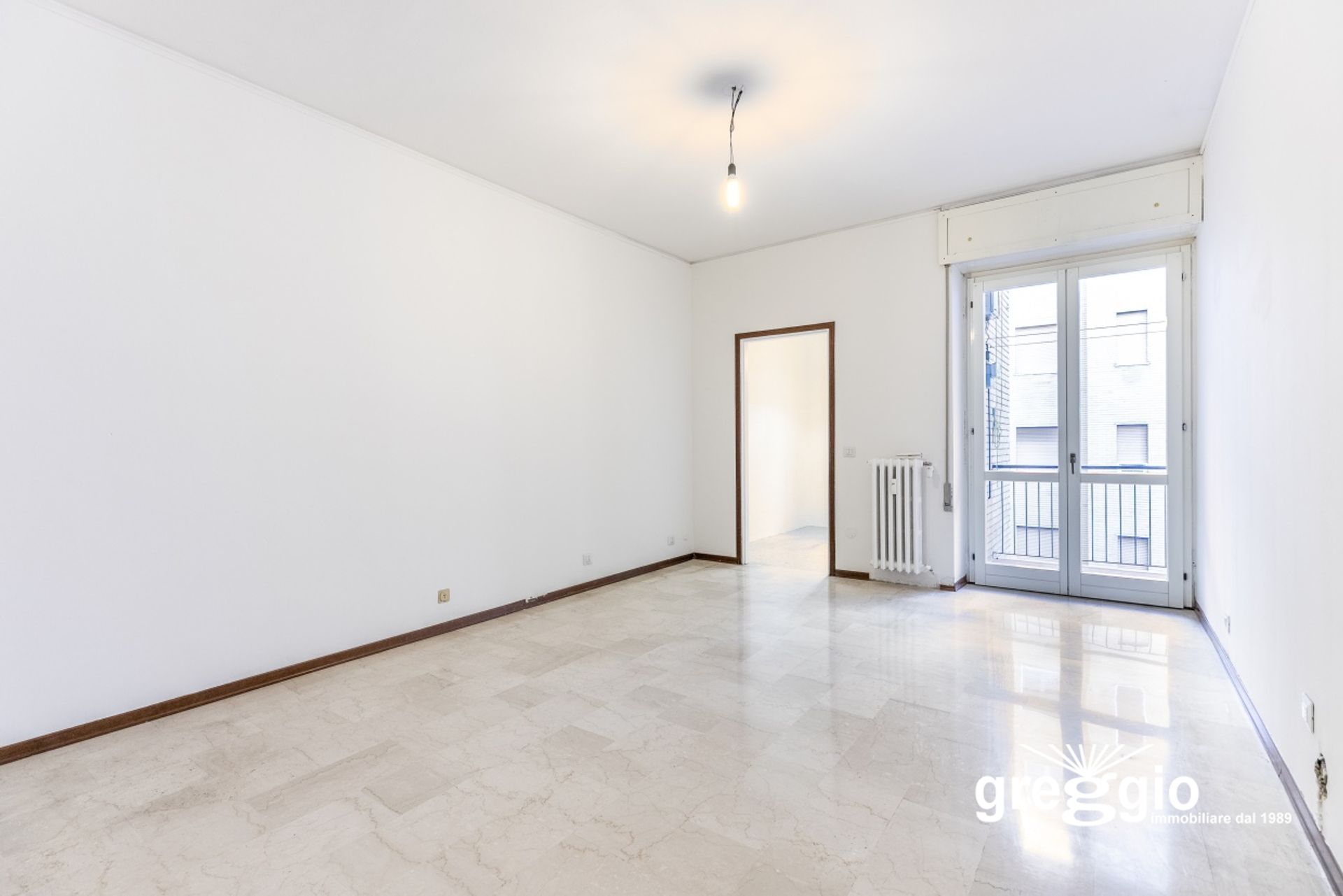 Condominium in Milan, Lombardy 10698155