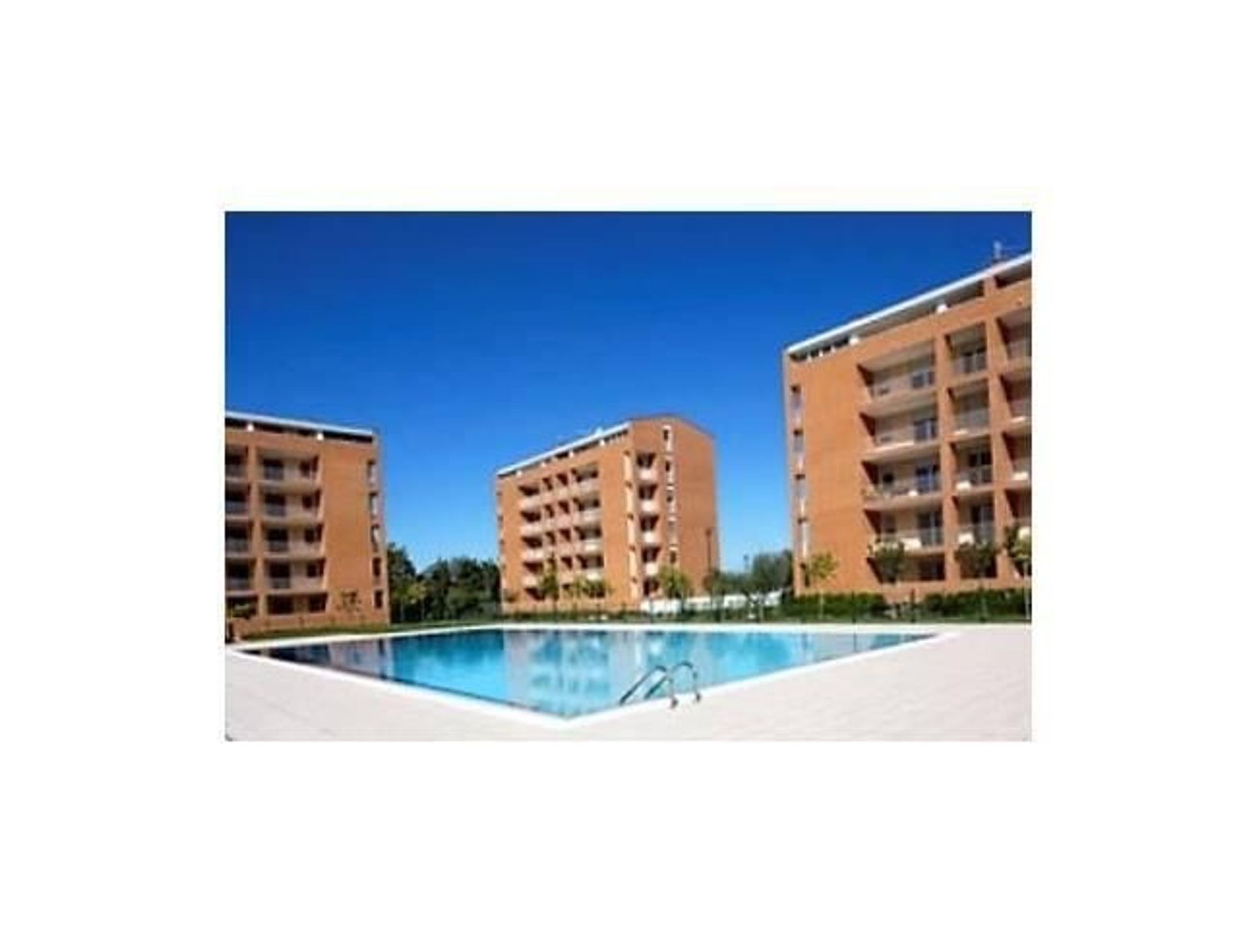 Condominium dans Campagna, Campania 10698189