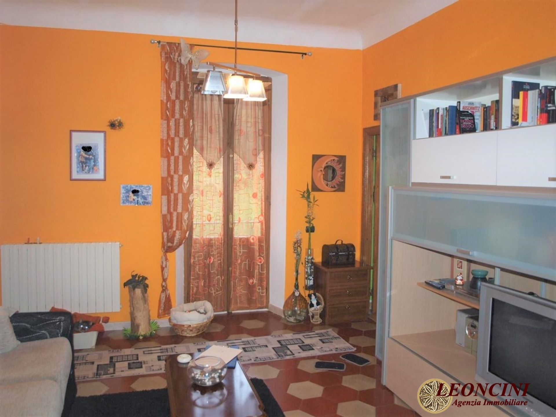 Condominium in Bagnone, Tuscany 10698204