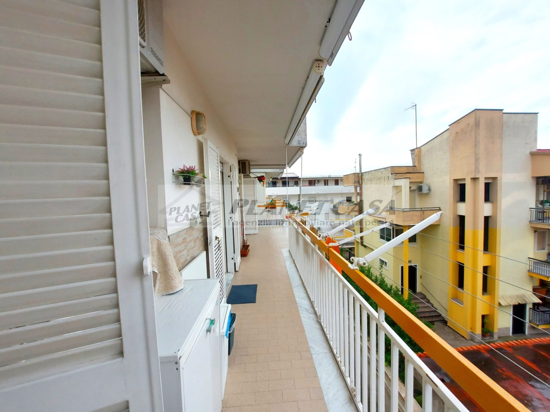 Condominio en Giugliano in Campania, Campania 10698262