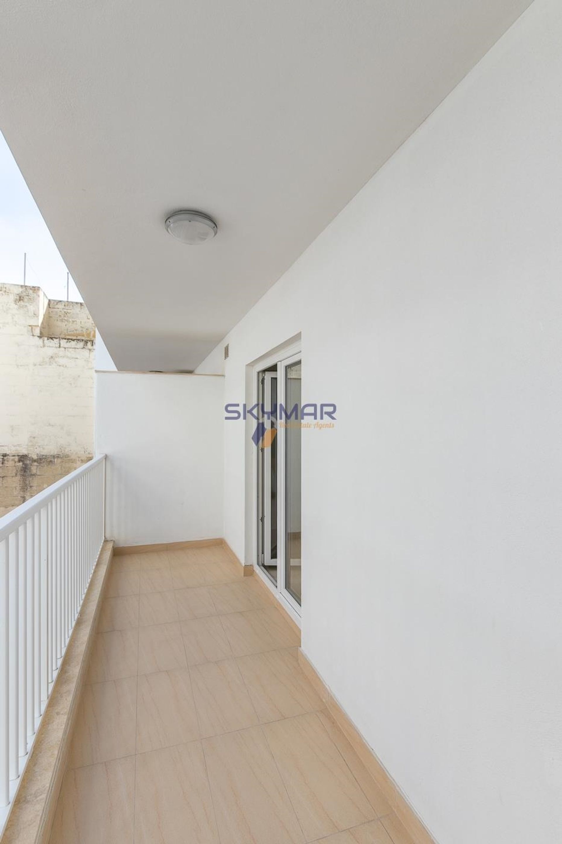 Condominium in Mosta,  10698616