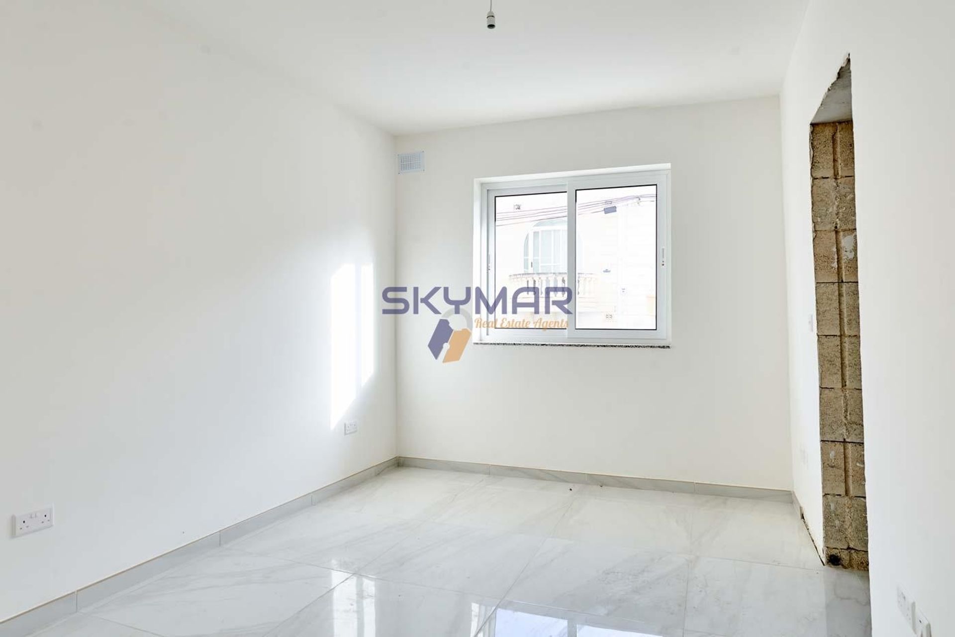 Condominio nel Iklin, Iklin 10699037